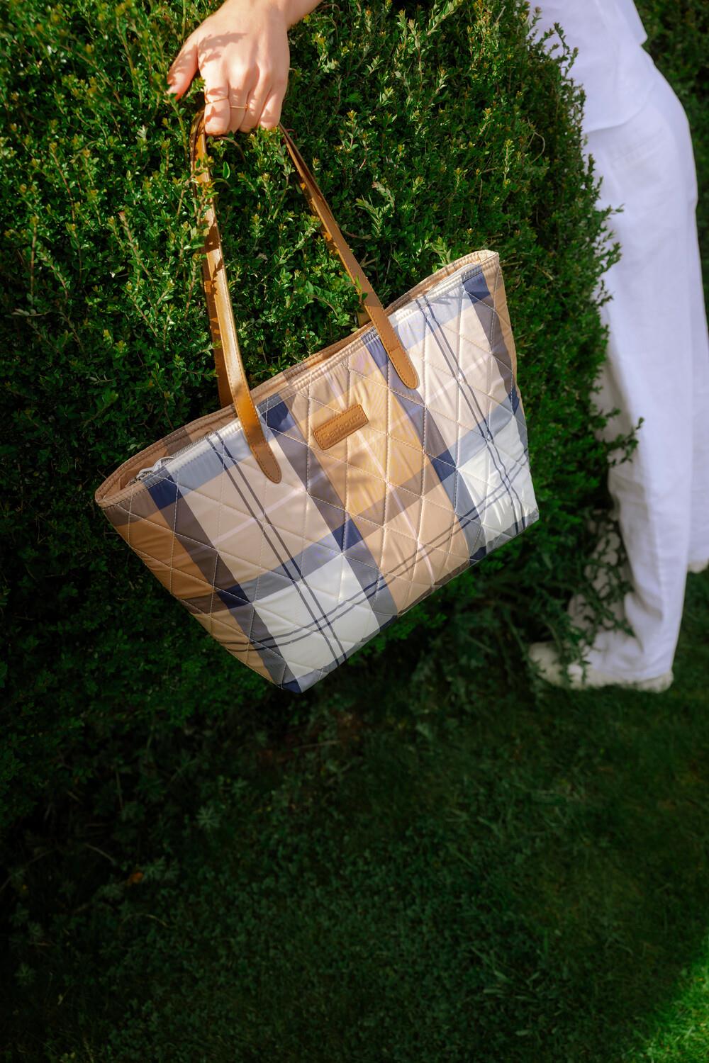 Barbour Wetherham Tartan Kol Çantası