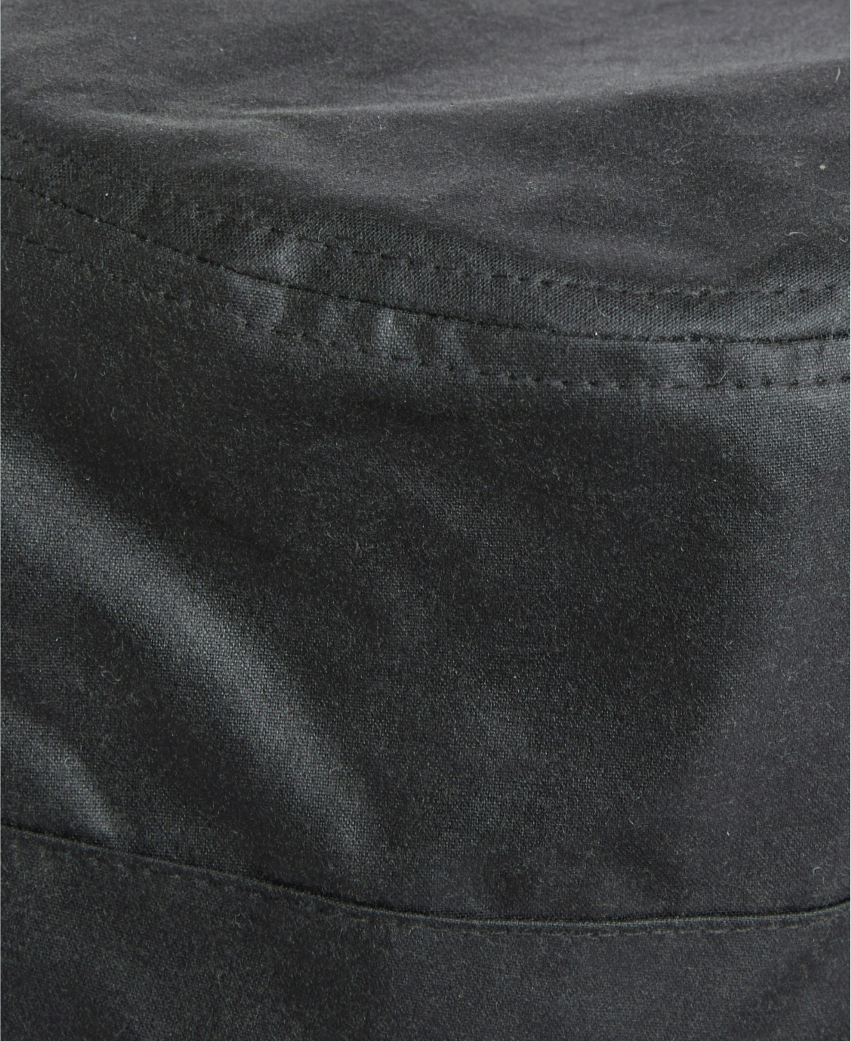 Barbour x A.P.C. Yağlı Bucket Şapka