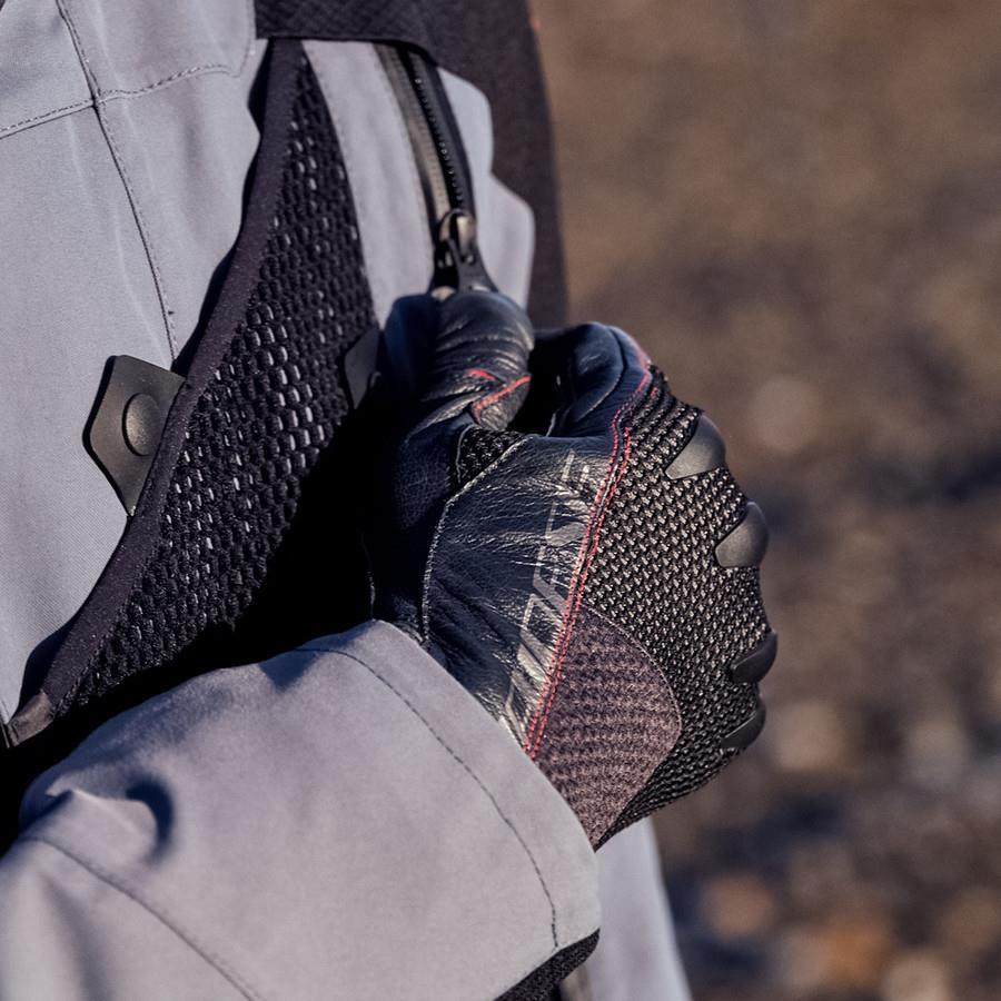 DAINESE KARAKUM ERGO MAGİC CONNECTİON  SİYAH ELDİVENDaineseYazlık EldivenlerDainese Karakum Ergo-Tek Siyah Eldiven | Yazlık Hava Akışı ve Koruma | Hemen Satın AlDainese Karakum Ergo-Tek Siyah Eldiven | Yazlık Hava Akışı ve Koruma | Hemen Satın Al