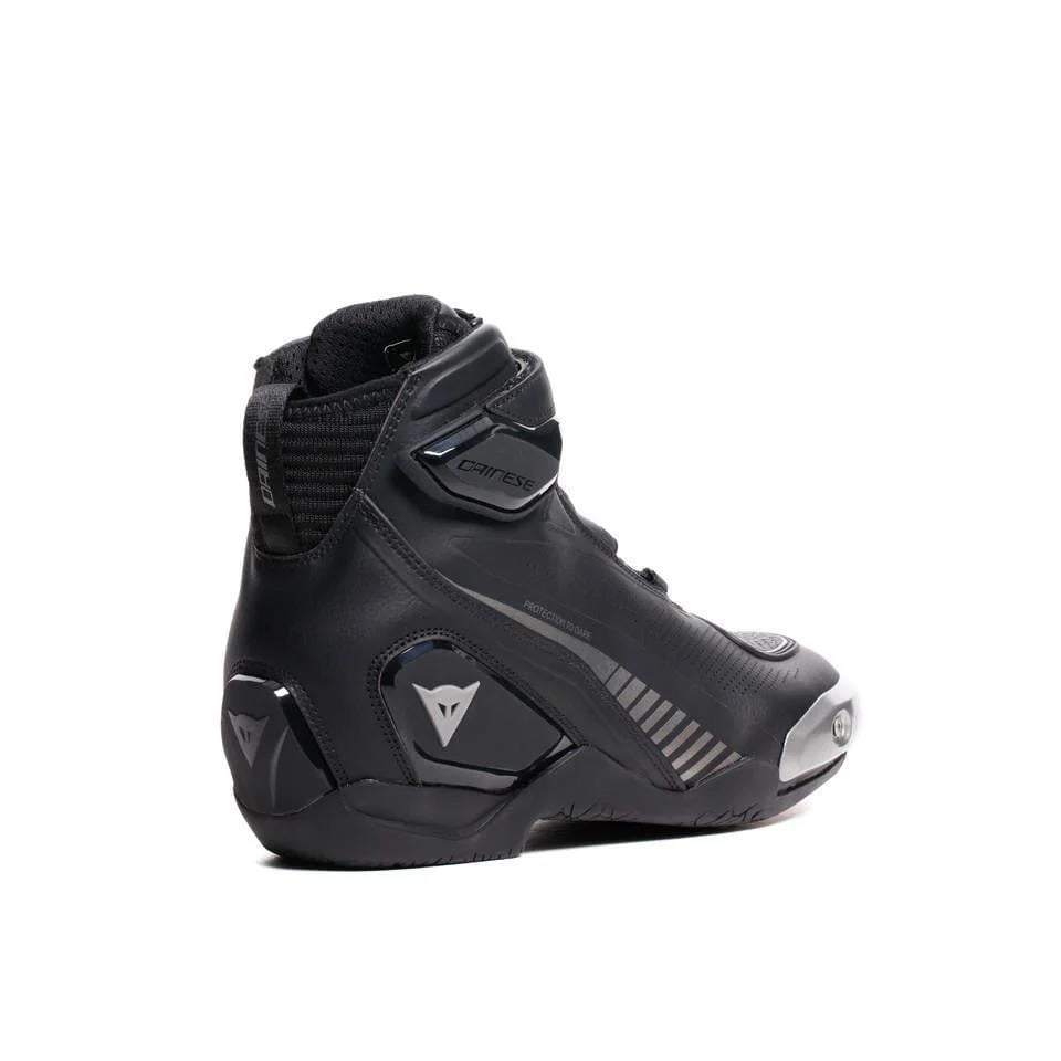 DAINESE SUPERYA SHOES AYAKABI BLACK ANTRACITEDaineseDeri BotlarDainese Superya Shoes Black Antracite – Spor ve Korumalı Motosiklet Ayakkabısı | Şimdi İnceleDainese Superya Shoes Black Antracite – Spor ve Korumalı Motosiklet Ayakkabısı | Şimdi İncele