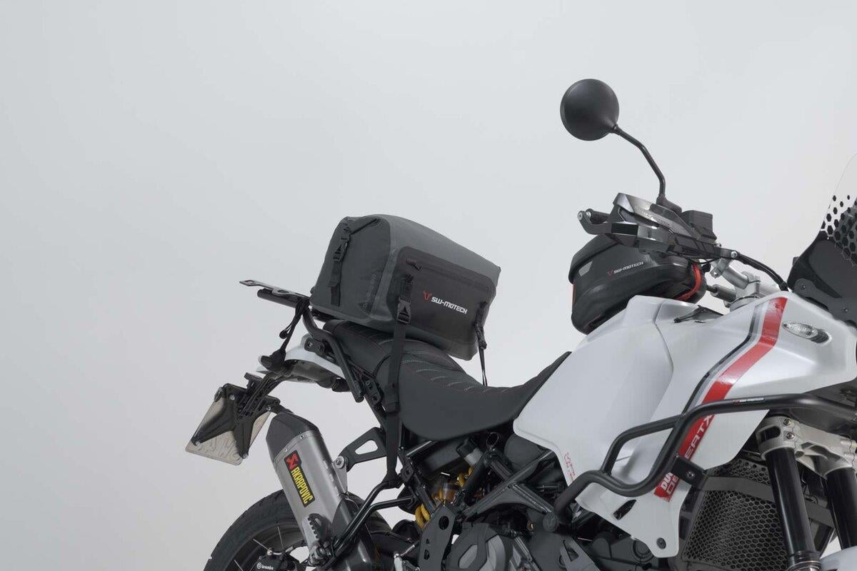 SW MOTECH SOSİS ÇANTA 18 LT BC.WPB.00.018.20000SW-MOTECHKuyruk Çantaları