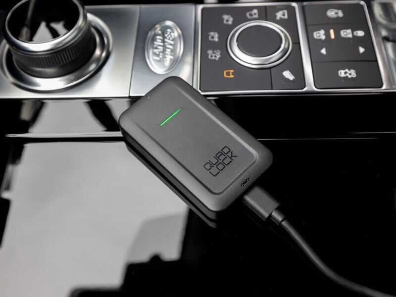 QUADLOCK KABLOSUZ CARPLAY ADAPTORU