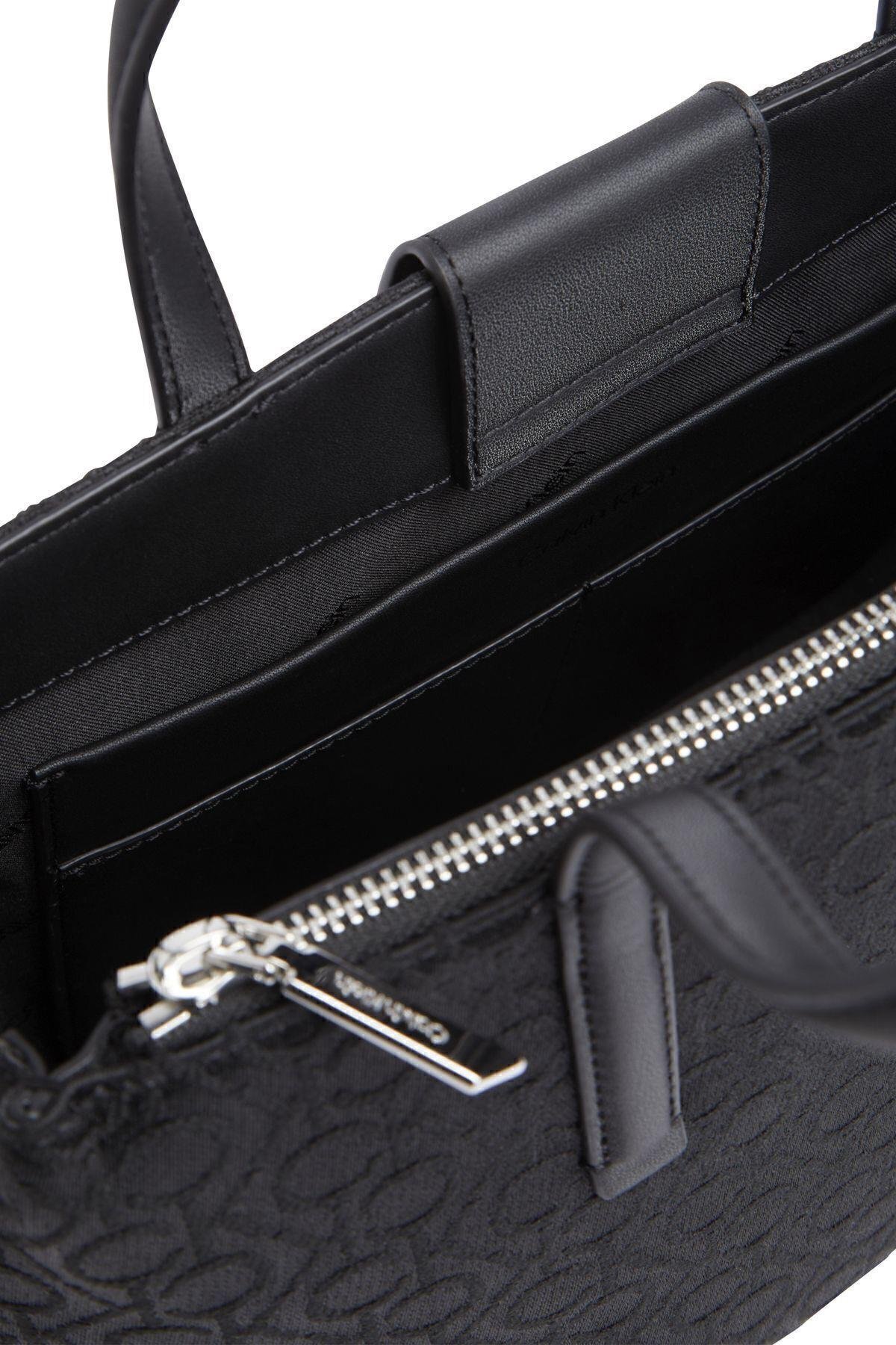 CK MUST MEDIUM TOTE_JCQ