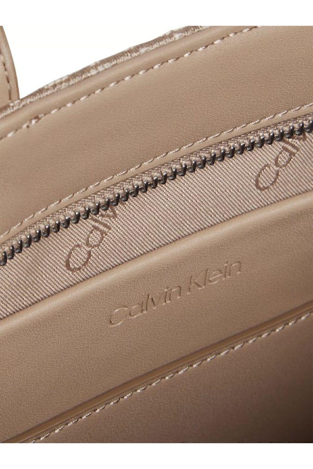 CK MUST MINI TOTE_JCQ