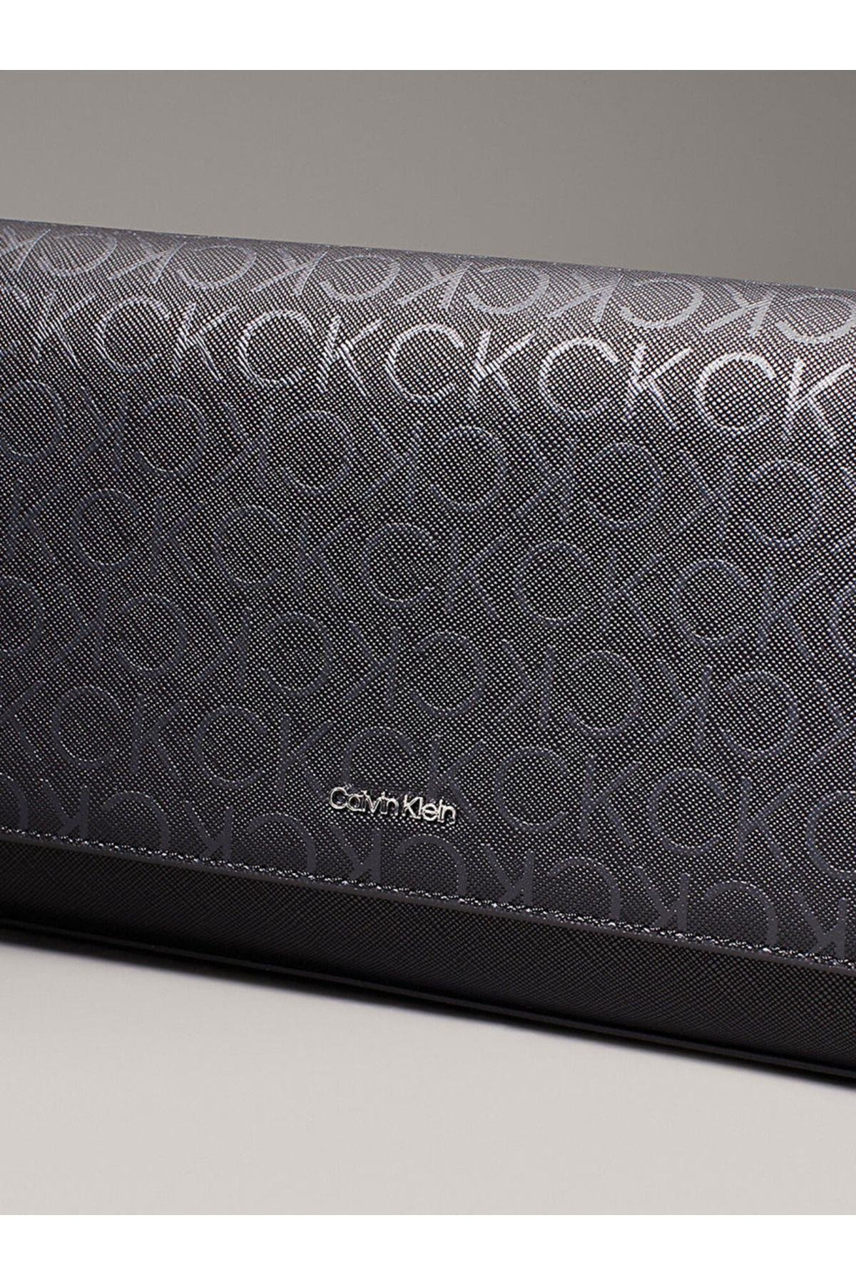Logo Convertible Shoulder Bag