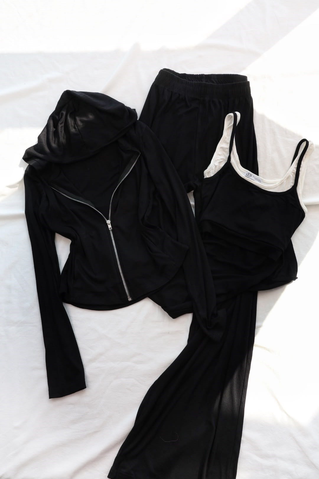 PantolonKapşonlu Oysh Hırka-Crop-Pantolon Takım