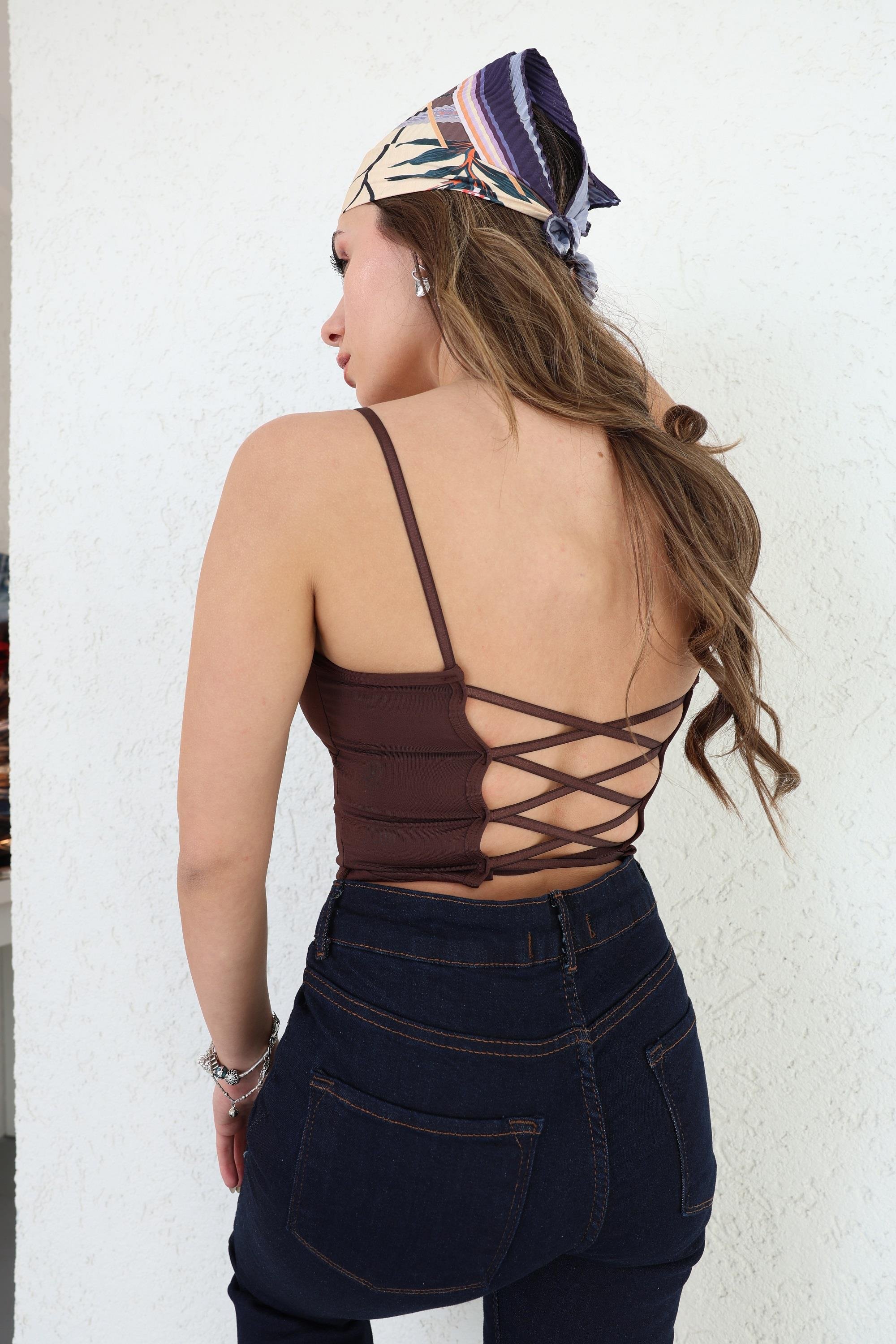 CroptopsArkası Çapraz Lastikli Kaplı Crop