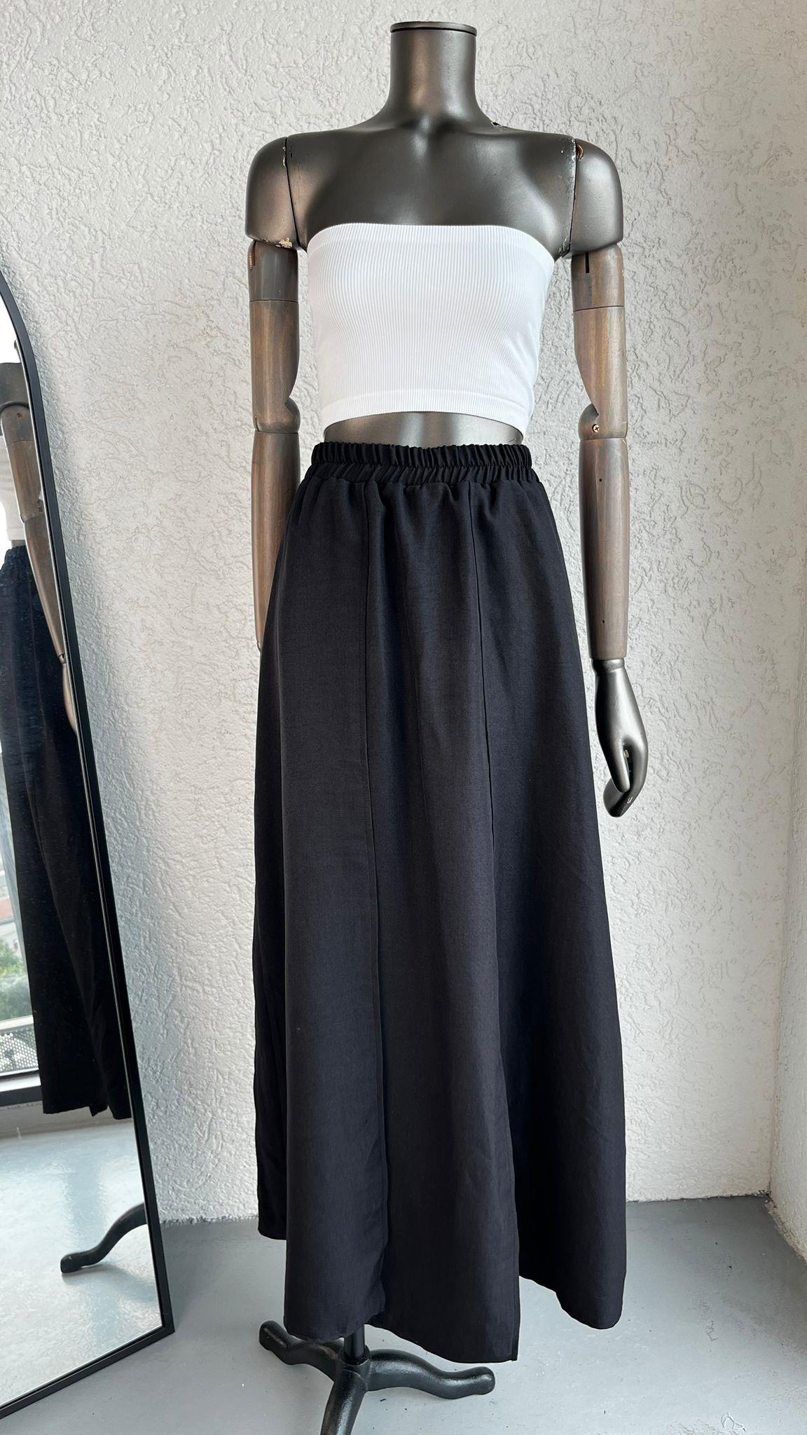 EtekYırtmaçlı Şortlu Uzun Etek