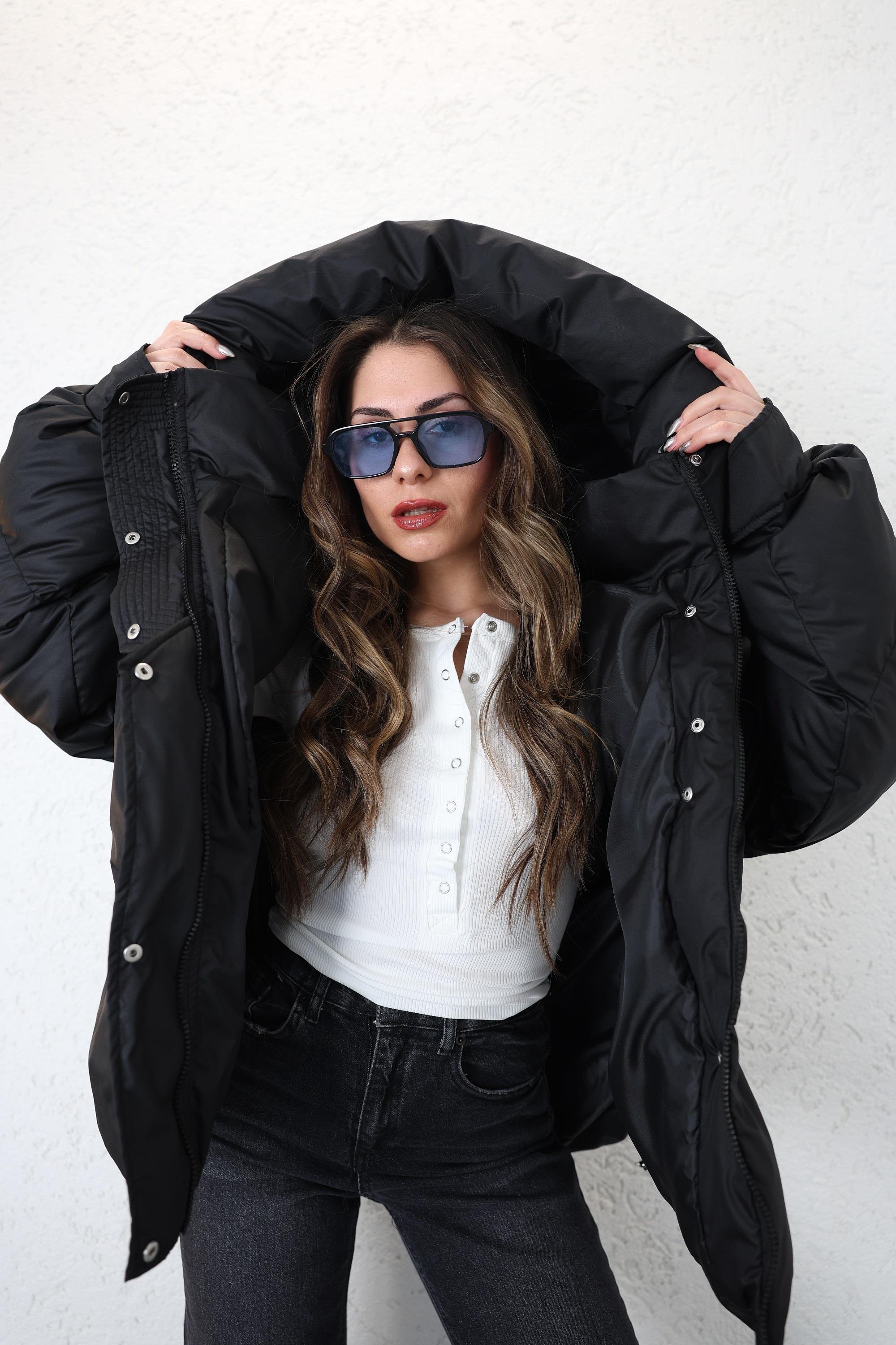 MontCırt Detay Astronot Kapşonlu Mont