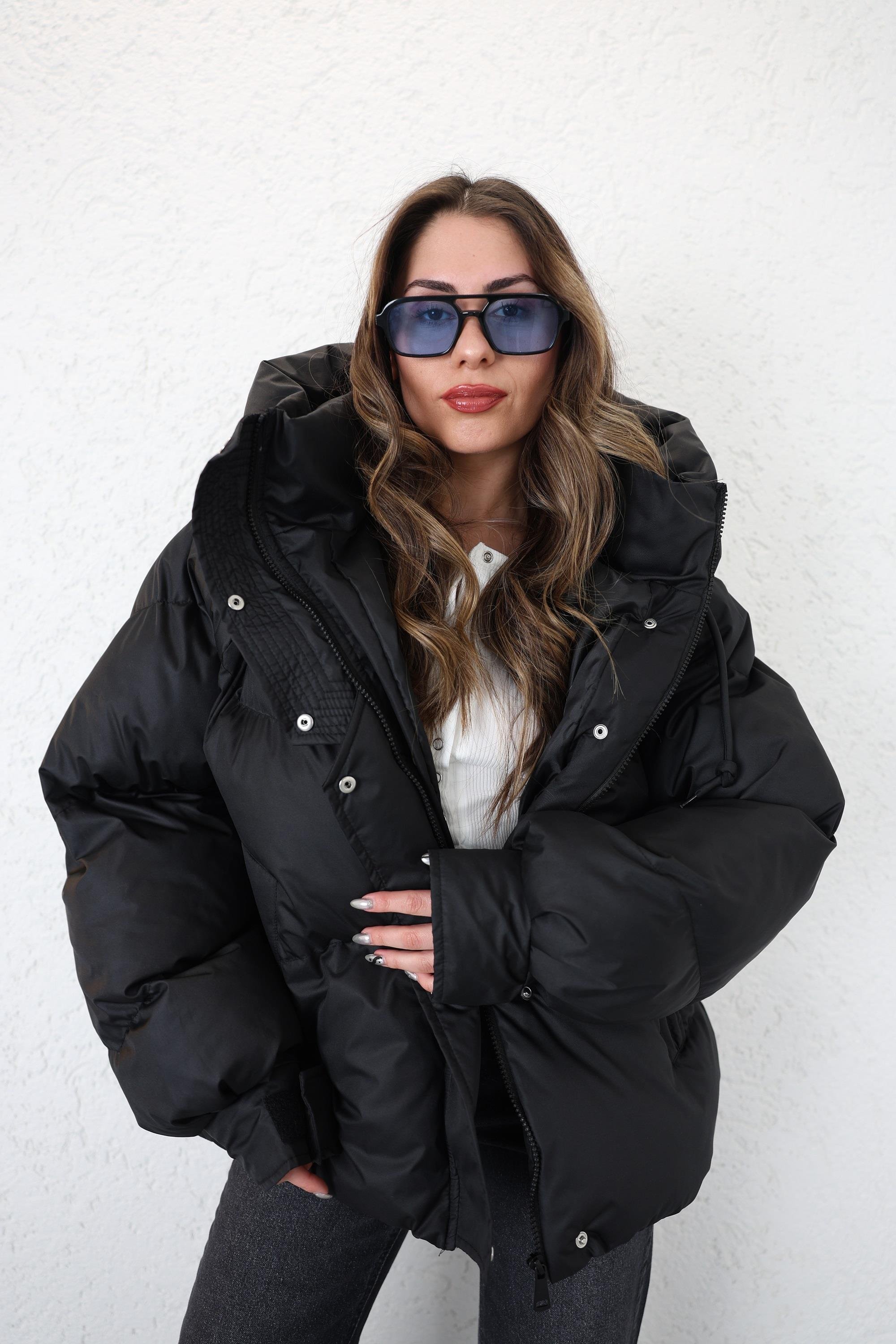 MontCırt Detay Astronot Kapşonlu Mont