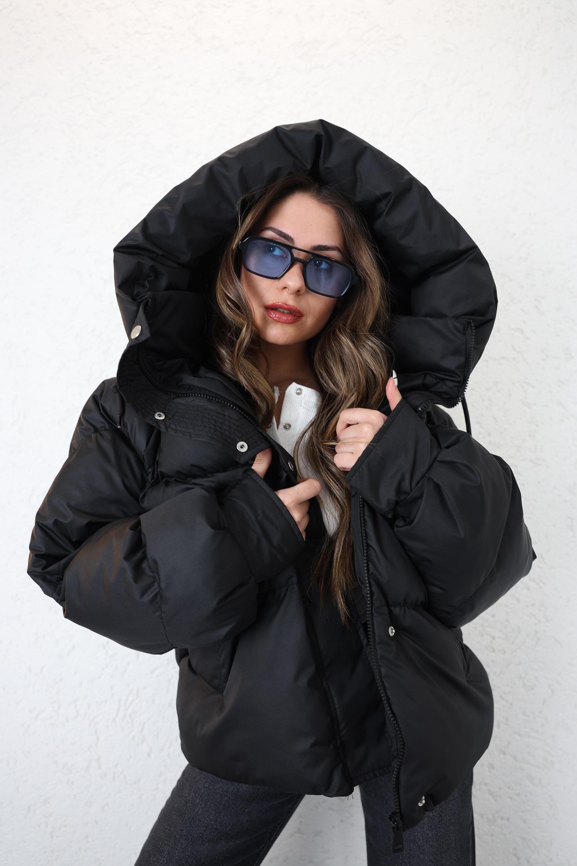 MontCırt Detay Astronot Kapşonlu Mont