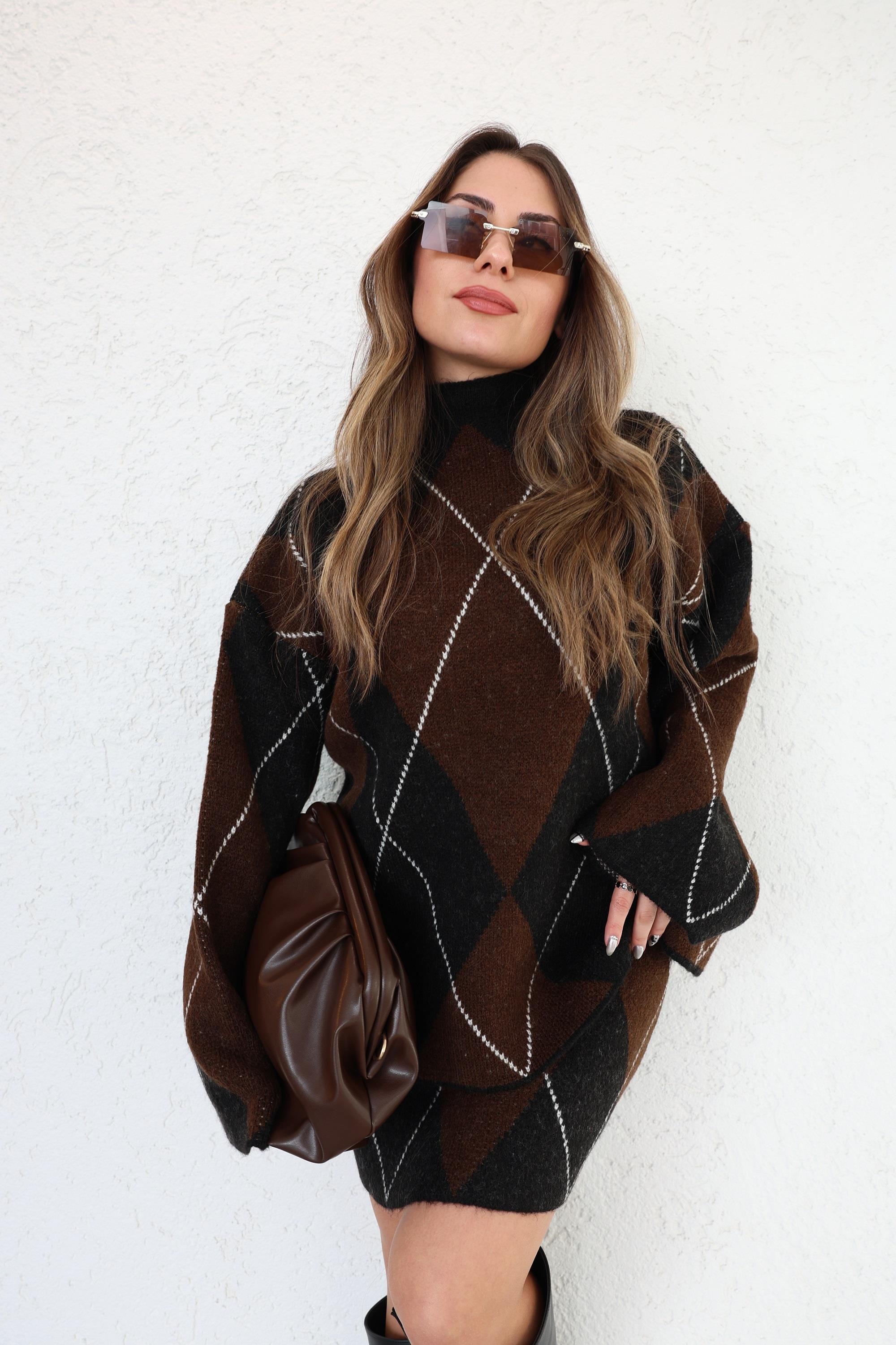 Etekli TakımBaklava Desen Kazak Etek Takım