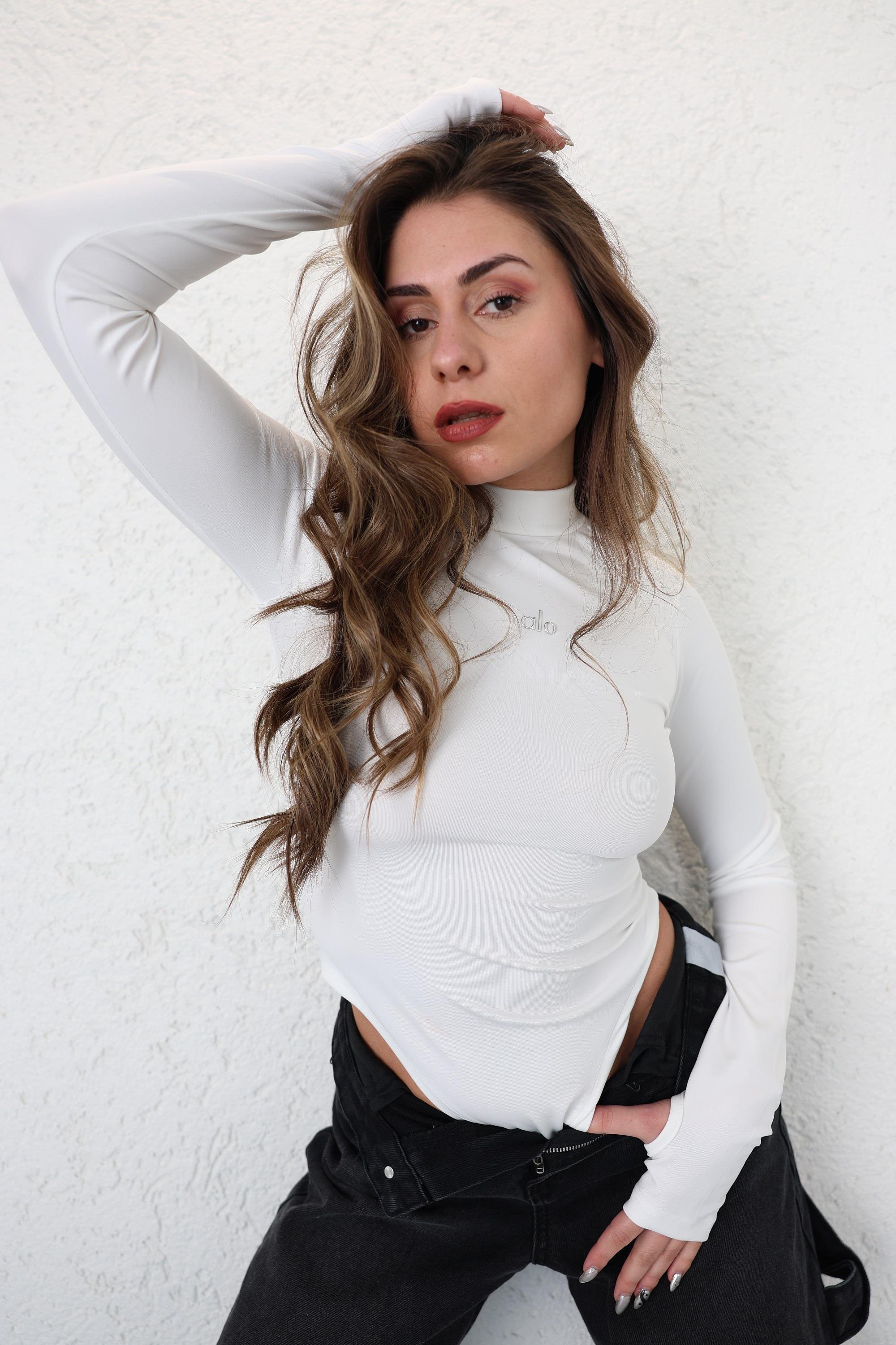 BodysuitParmak Geçmeli Dik Yaka Alo Zıbın