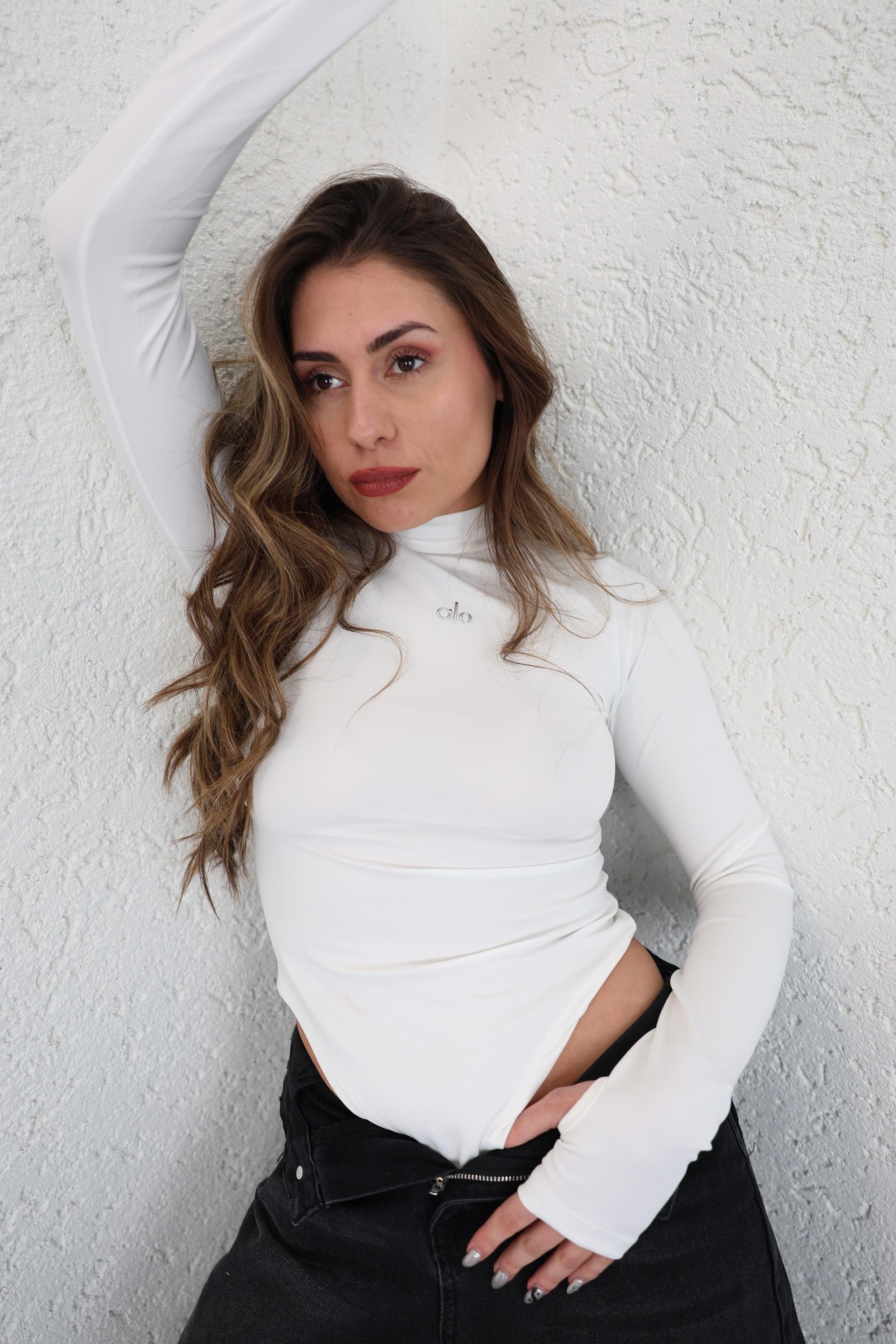 BodysuitParmak Geçmeli Dik Yaka Alo Zıbın