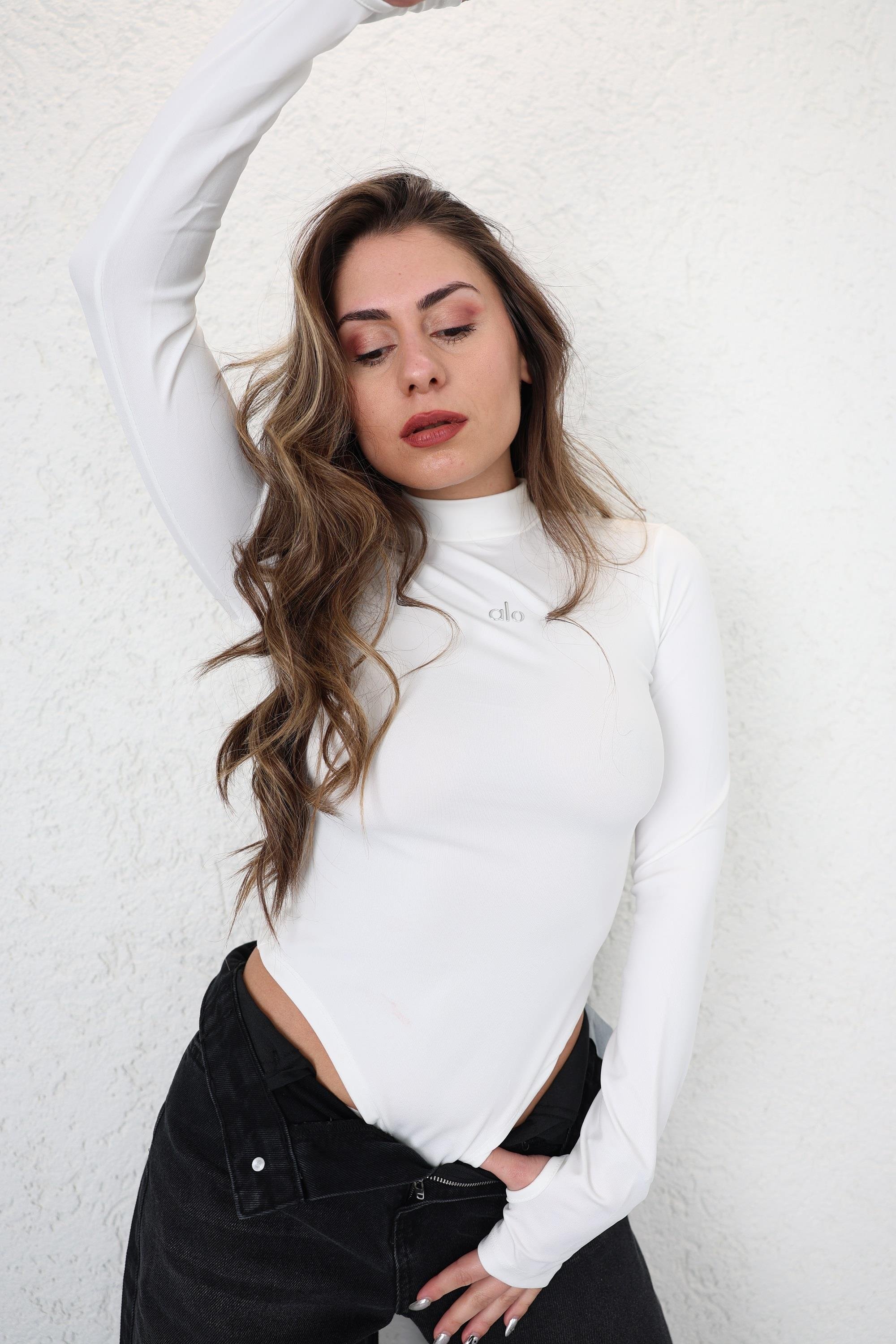 BodysuitParmak Geçmeli Dik Yaka Alo Zıbın