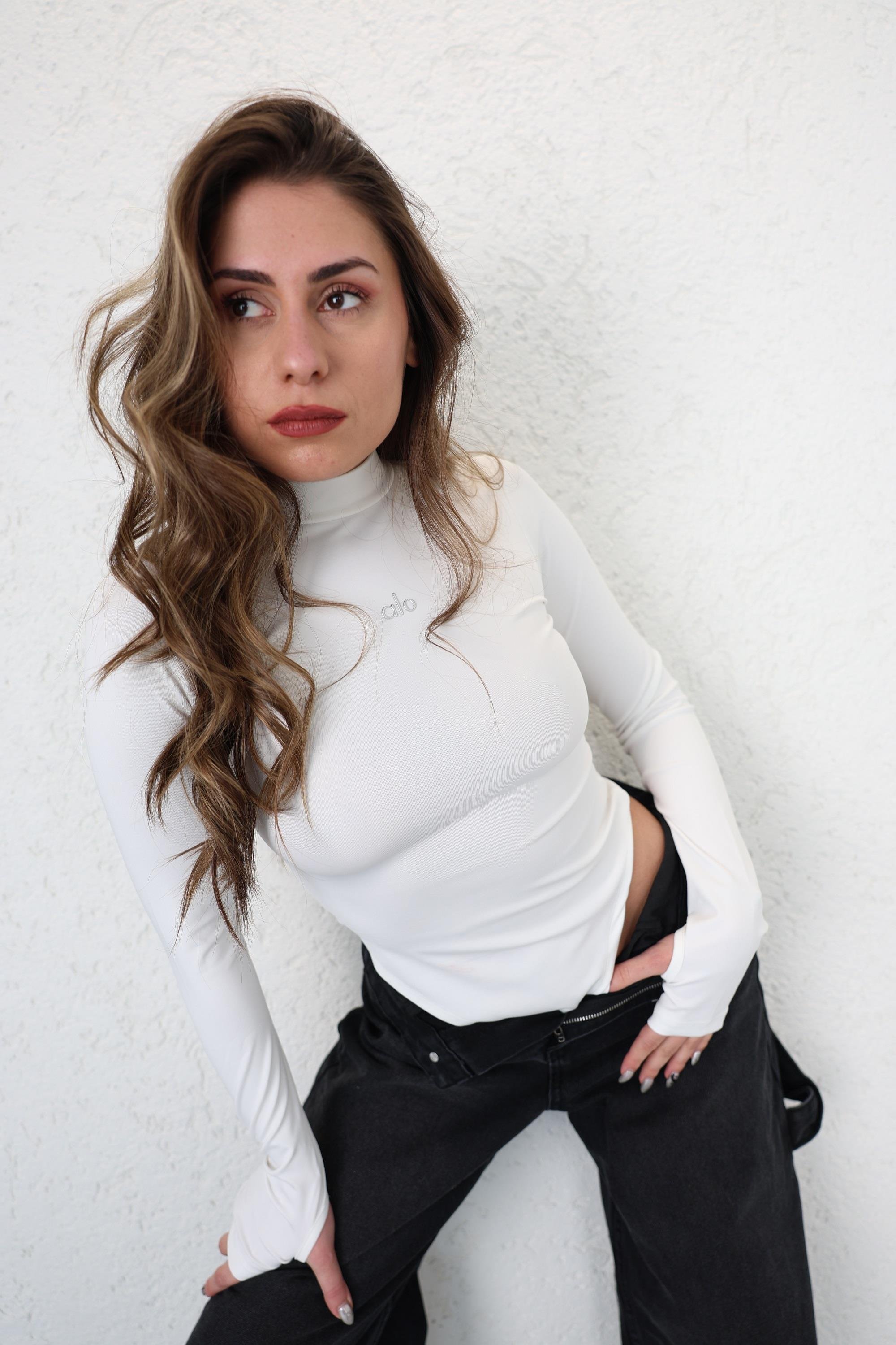 BodysuitParmak Geçmeli Dik Yaka Alo Zıbın