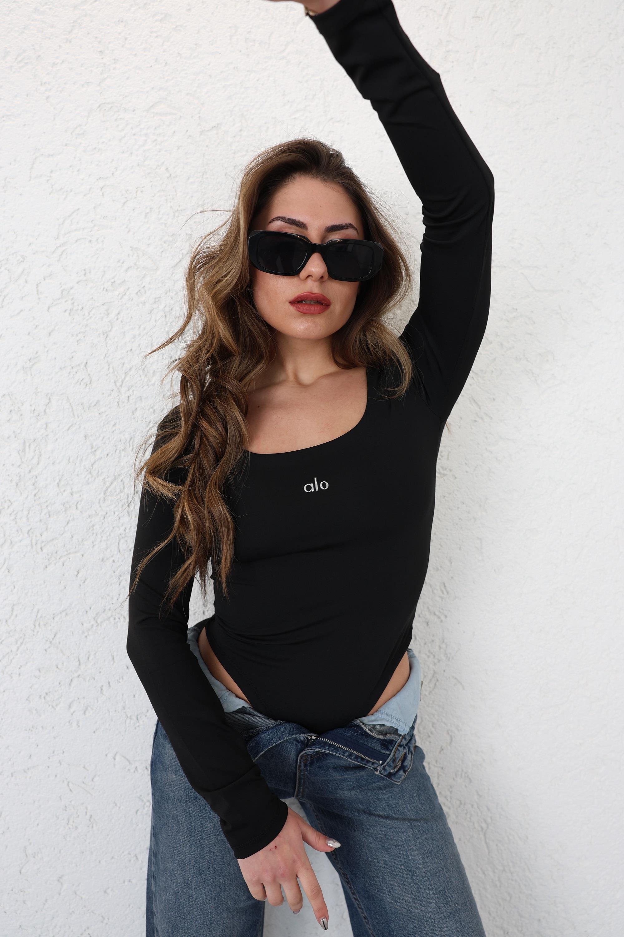 BodysuitAlo Kare Yaka Uzun Kol Zıbın