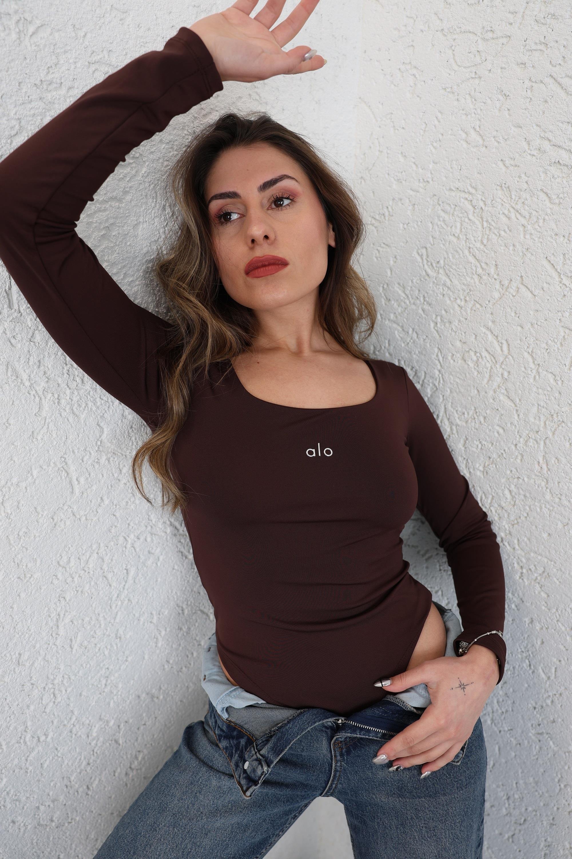 BodysuitAlo Kare Yaka Uzun Kol Zıbın