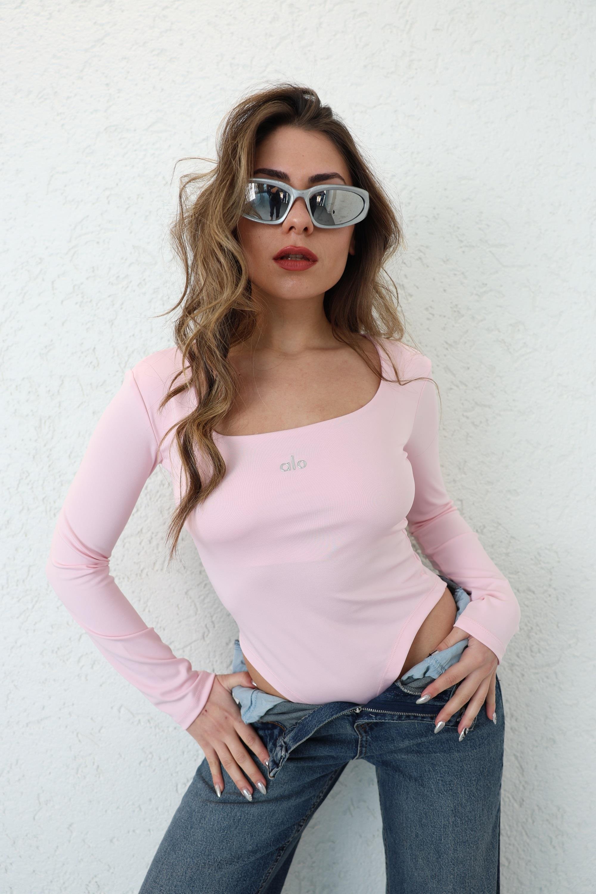 BodysuitAlo Kare Yaka Uzun Kol Zıbın