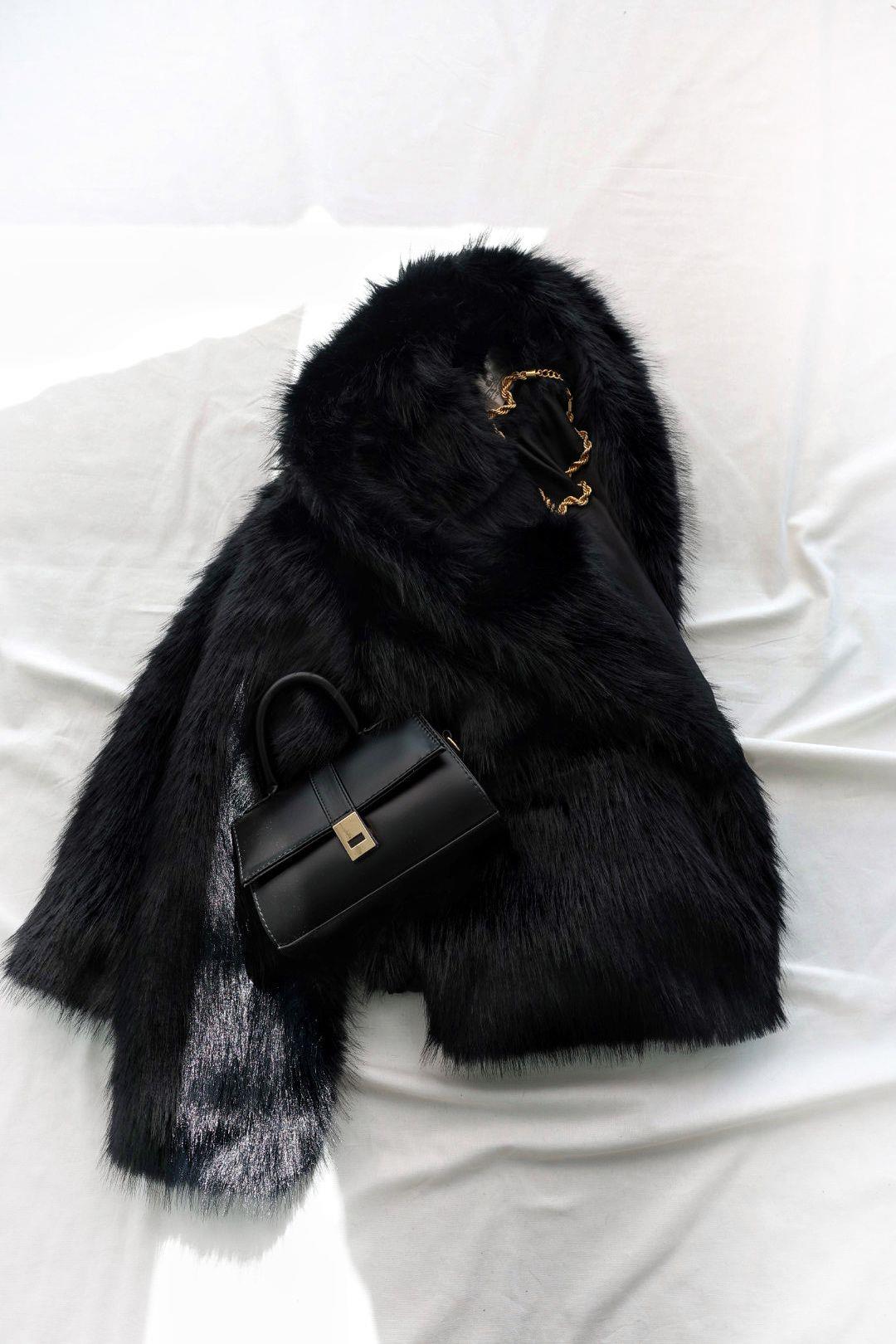 MontŞal Yaka Astarlı Kürk