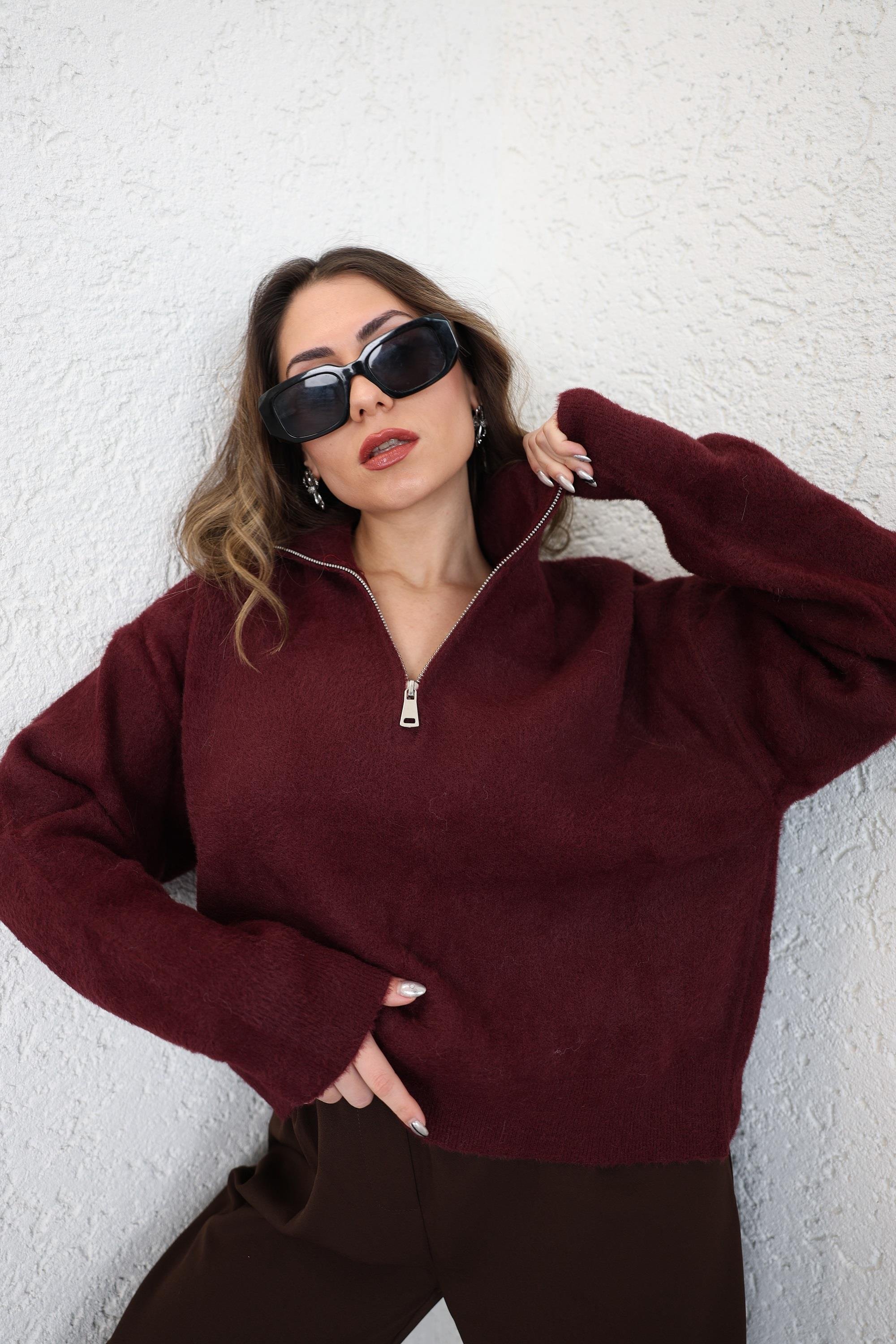 Triko/KazakDik Yaka Fermuarlı Yumoş Kazak