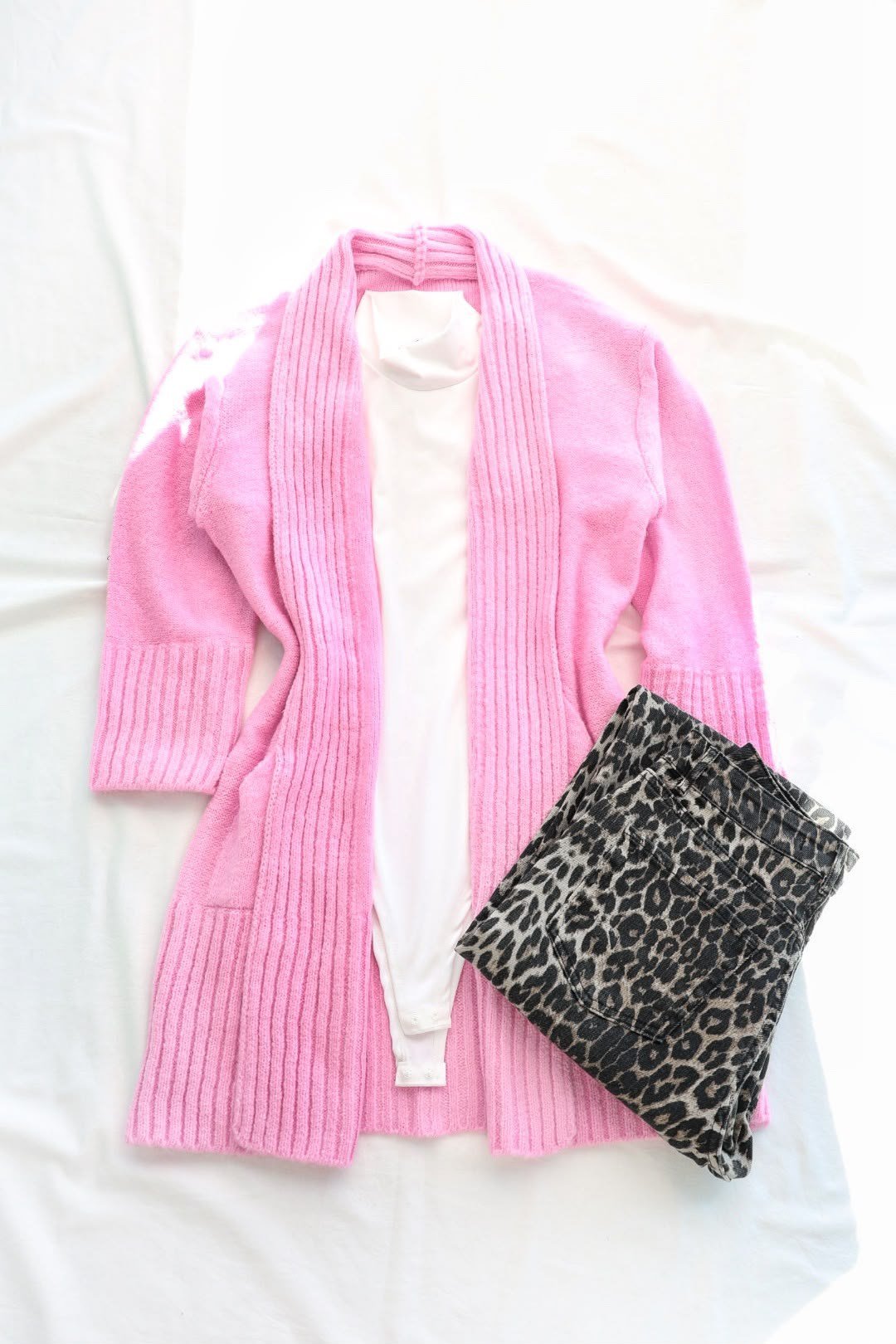 HırkaŞal Yaka Cepli Triko Hırka