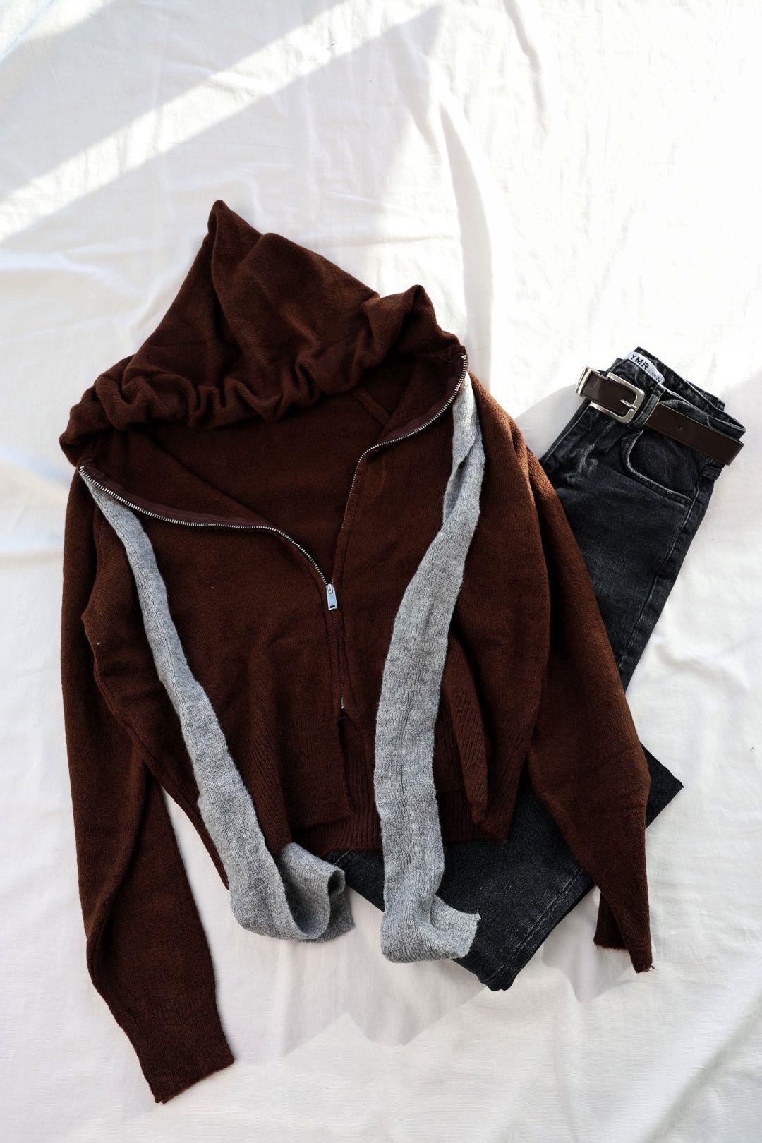 HırkaFermuarlu Fularlı Triko Hırka