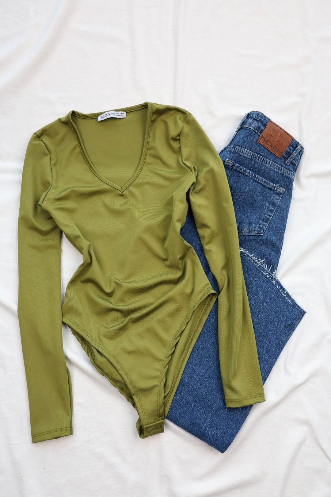 BodysuitV Yaka Uzun Kol Bodysuit