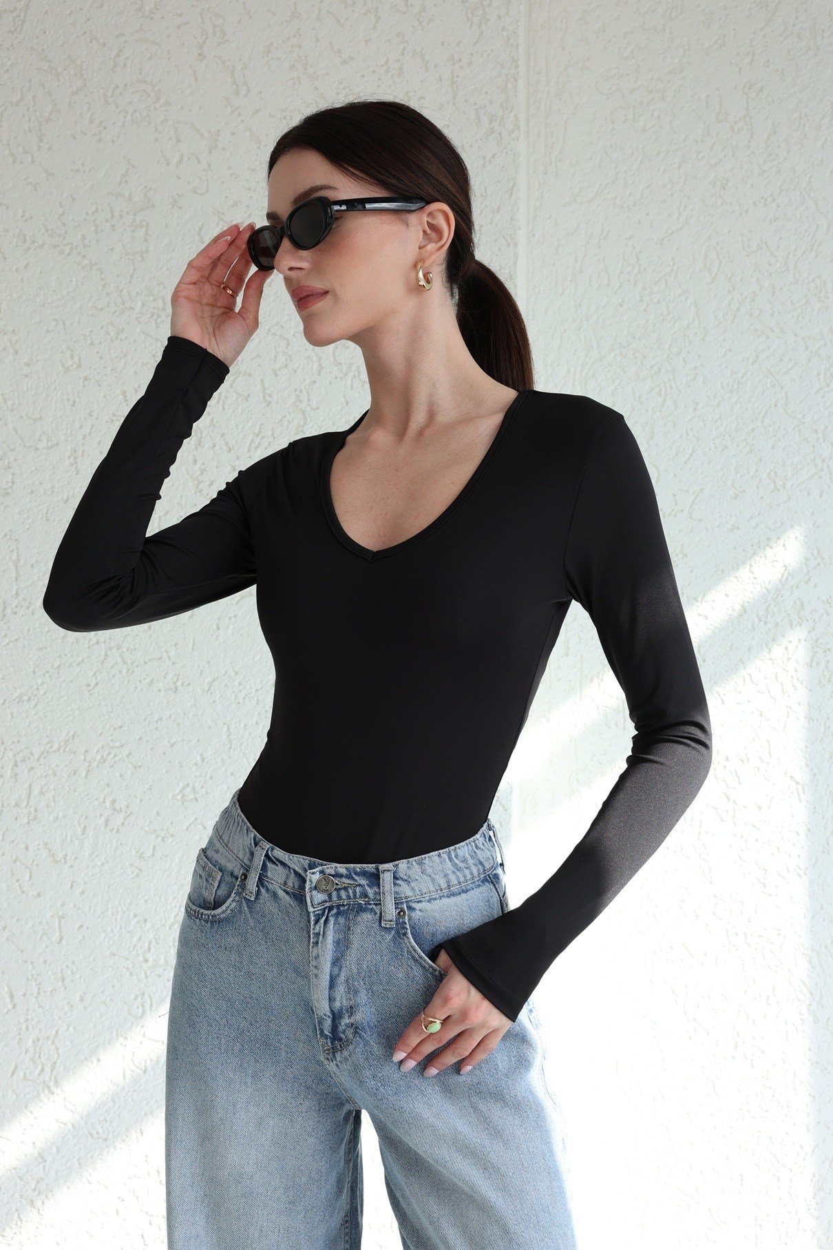 BodysuitV Yaka Uzun Kol Bodysuit