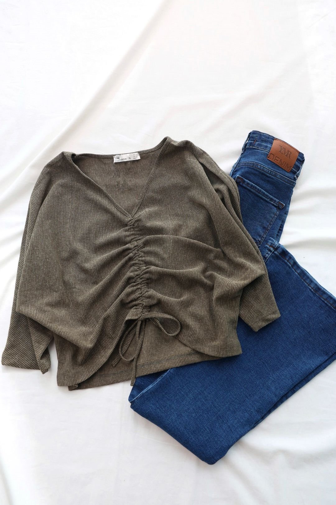 BluzBüzgülü Detaylı Bluz