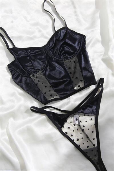 FantasySaten Önü  Kalp Desenli Takım