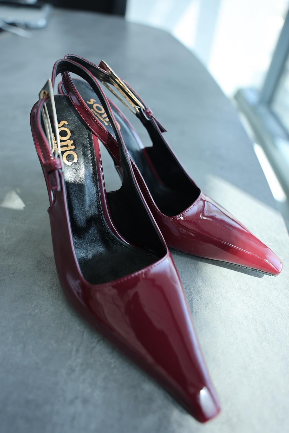 Topuklu AyakkabıAstoria Rugan Topuklu Ayakkabı