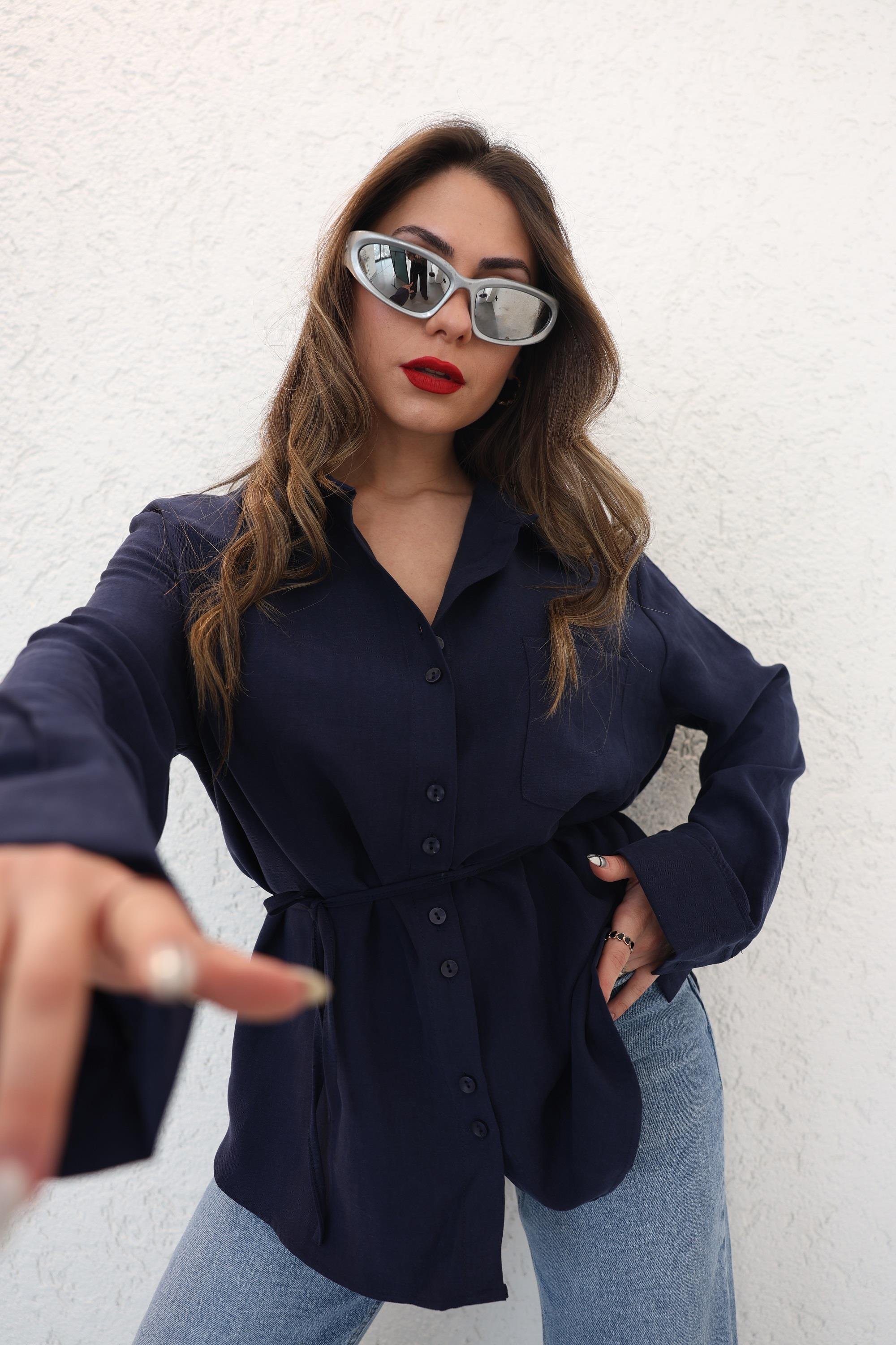 GömlekYan Düğmeli Bel İpli Gömlek