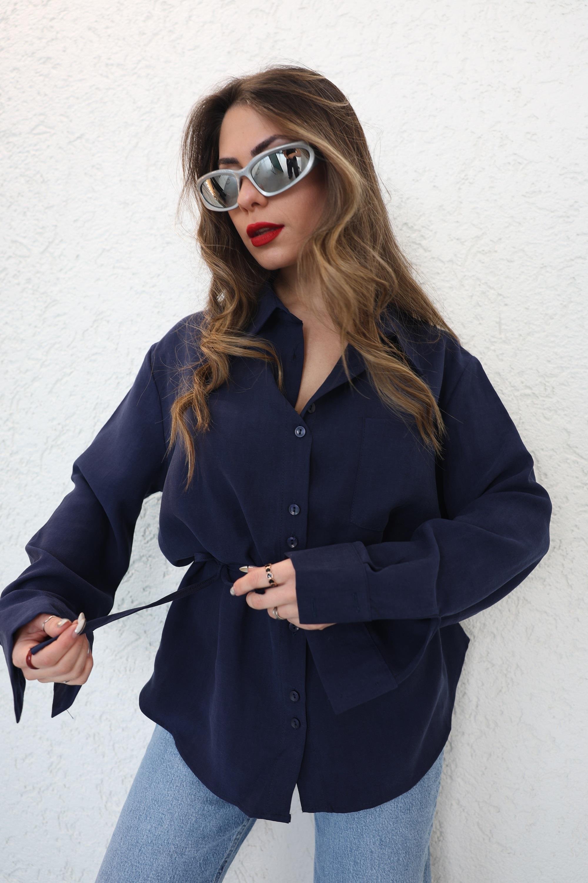 GömlekYan Düğmeli Bel İpli Gömlek