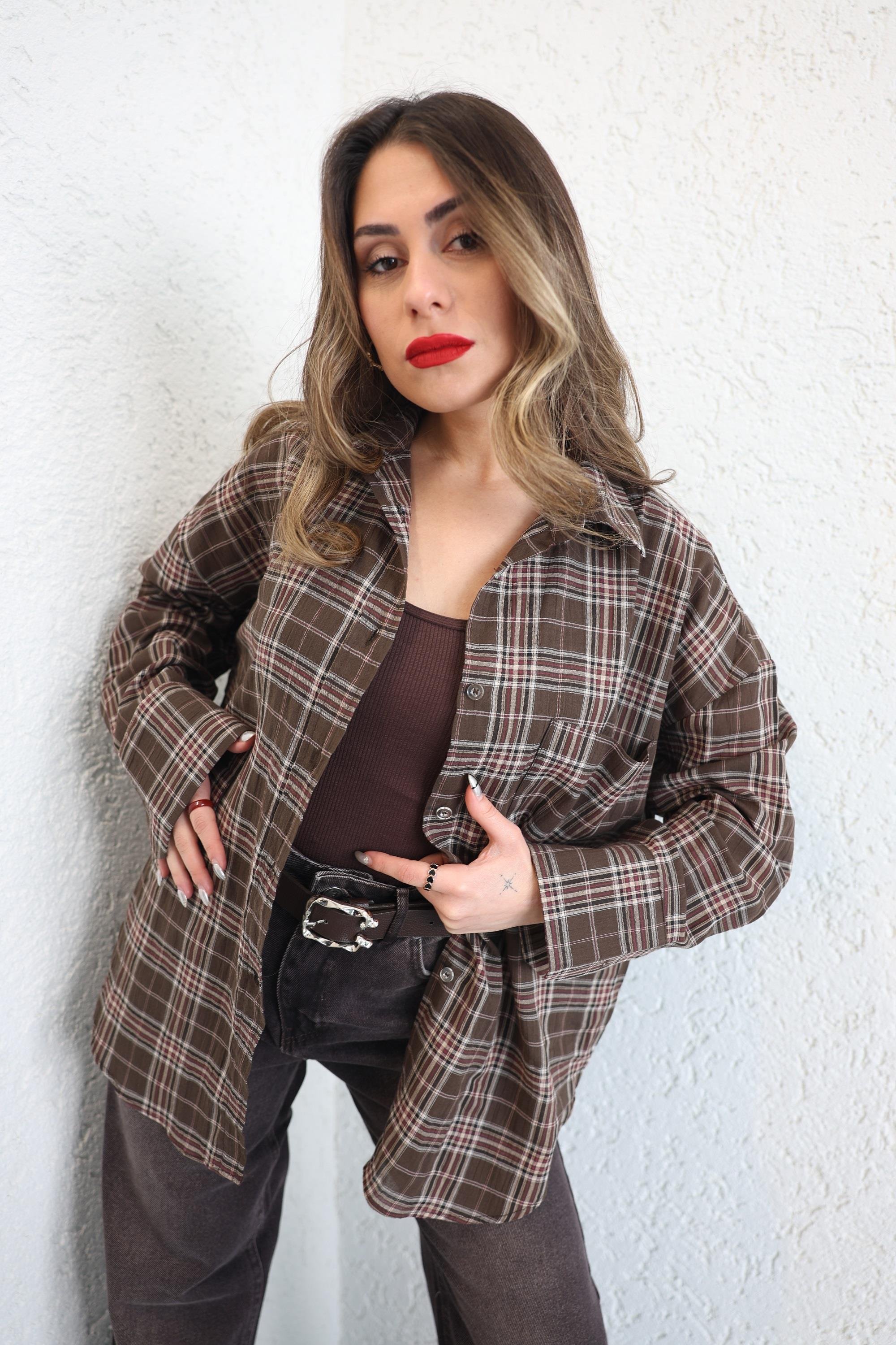 GömlekÇizgili Kore Gömlek