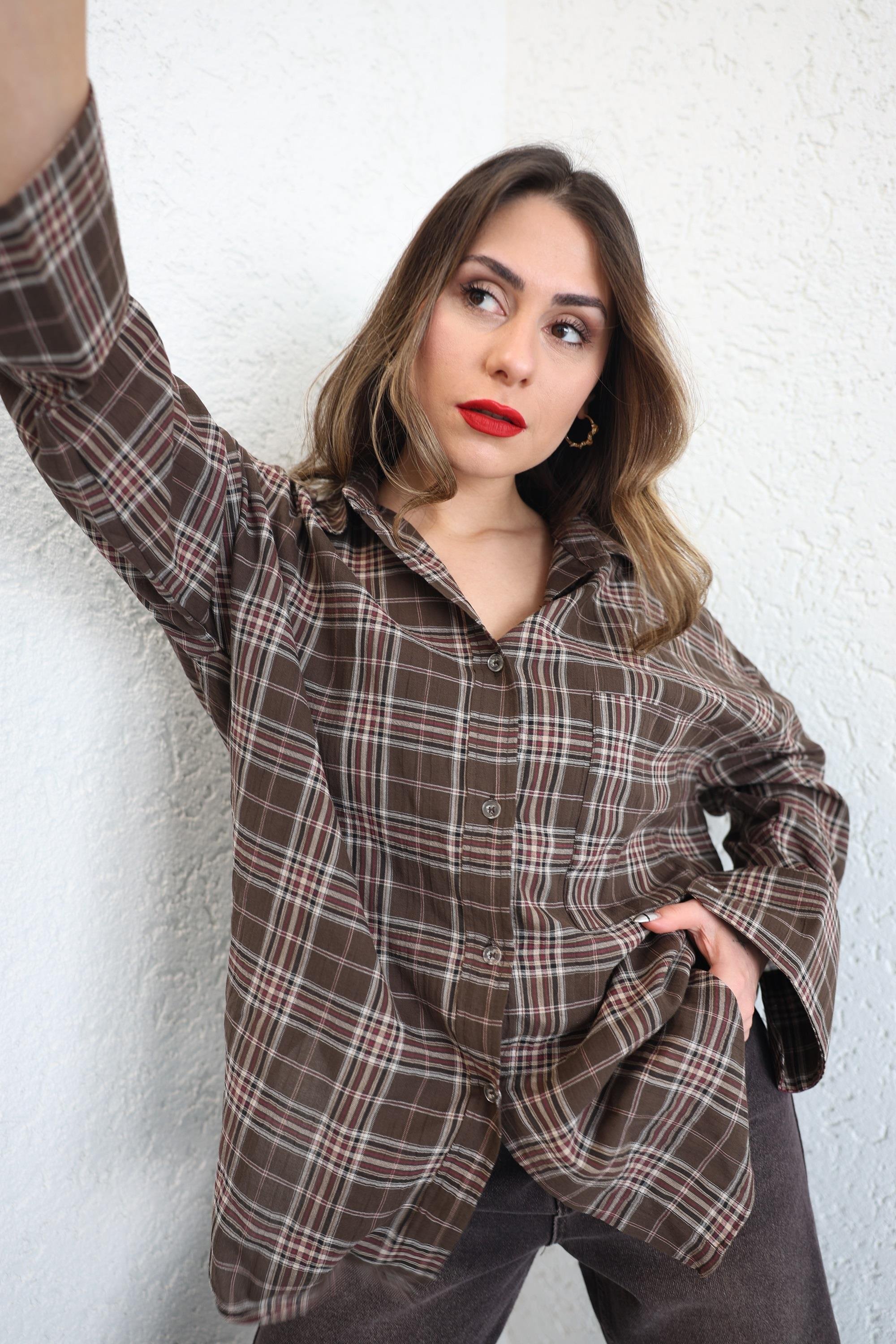 GömlekÇizgili Kore Gömlek