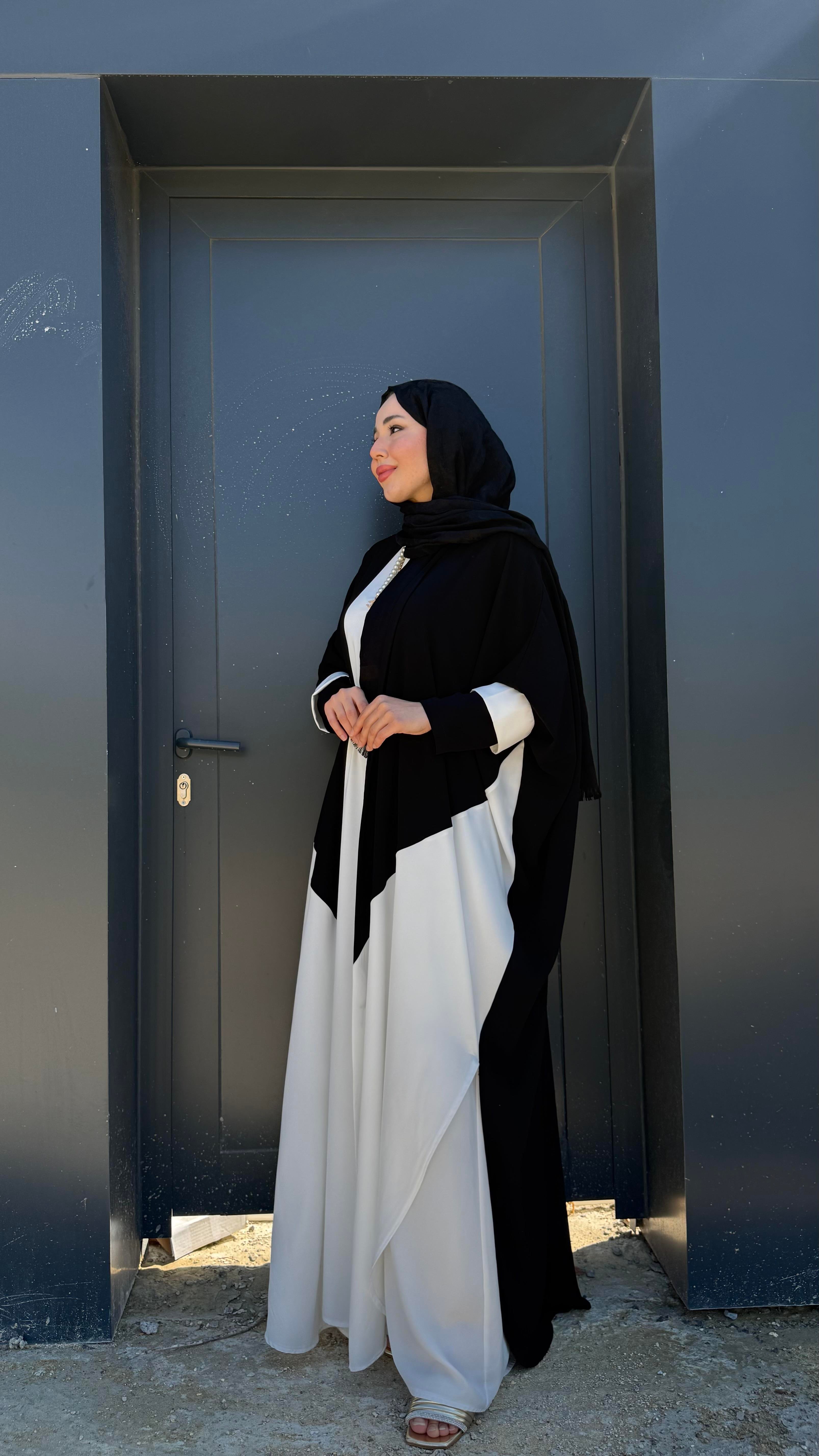 TASARIM İÇLİKLİ ABAYA