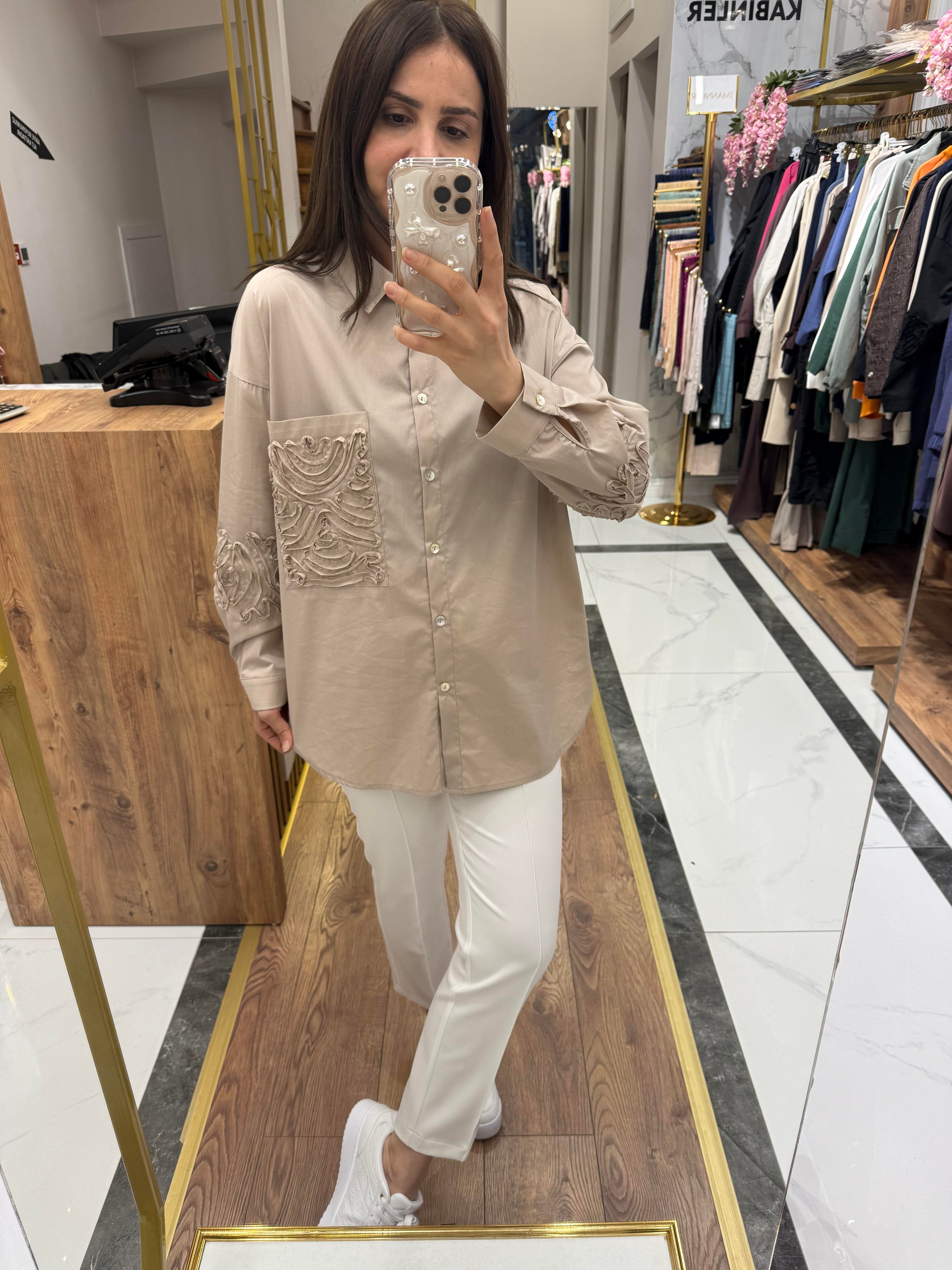 APLİKE DETAYLI PAPER TOUCH GÖMLEK
