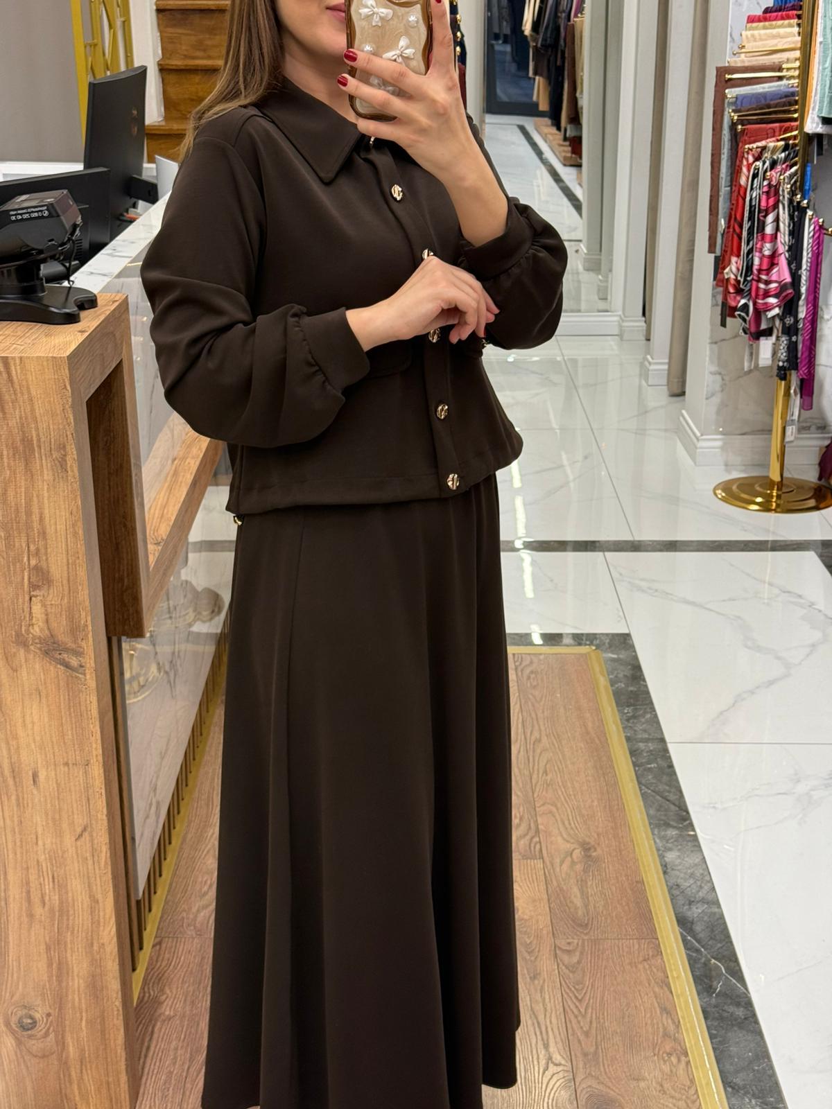 KESİK DETAYLI ETEKLİ TAKIM