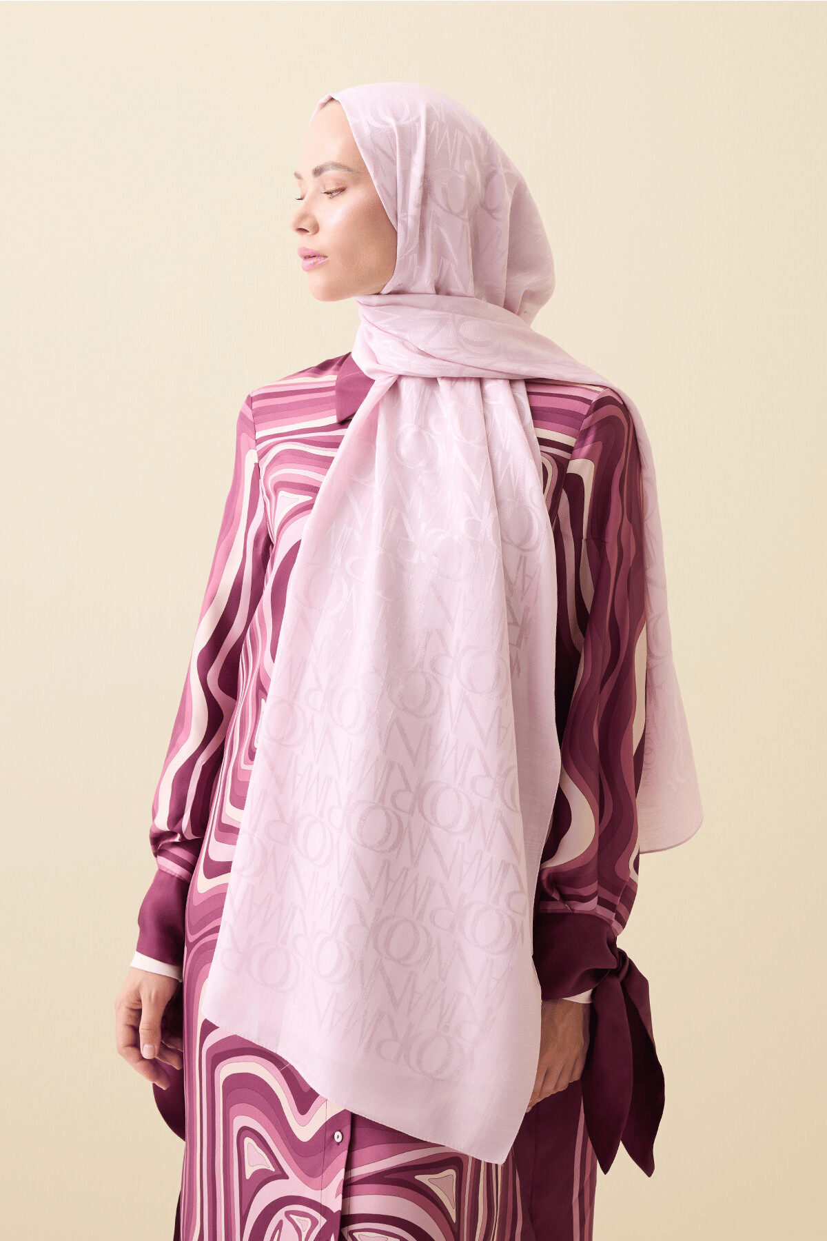 MONOGRAM SHINY JAKAR ŞAL