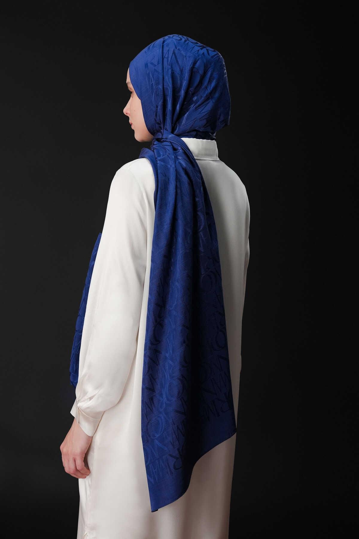 MONOGRAM SHINY JAKAR ŞAL