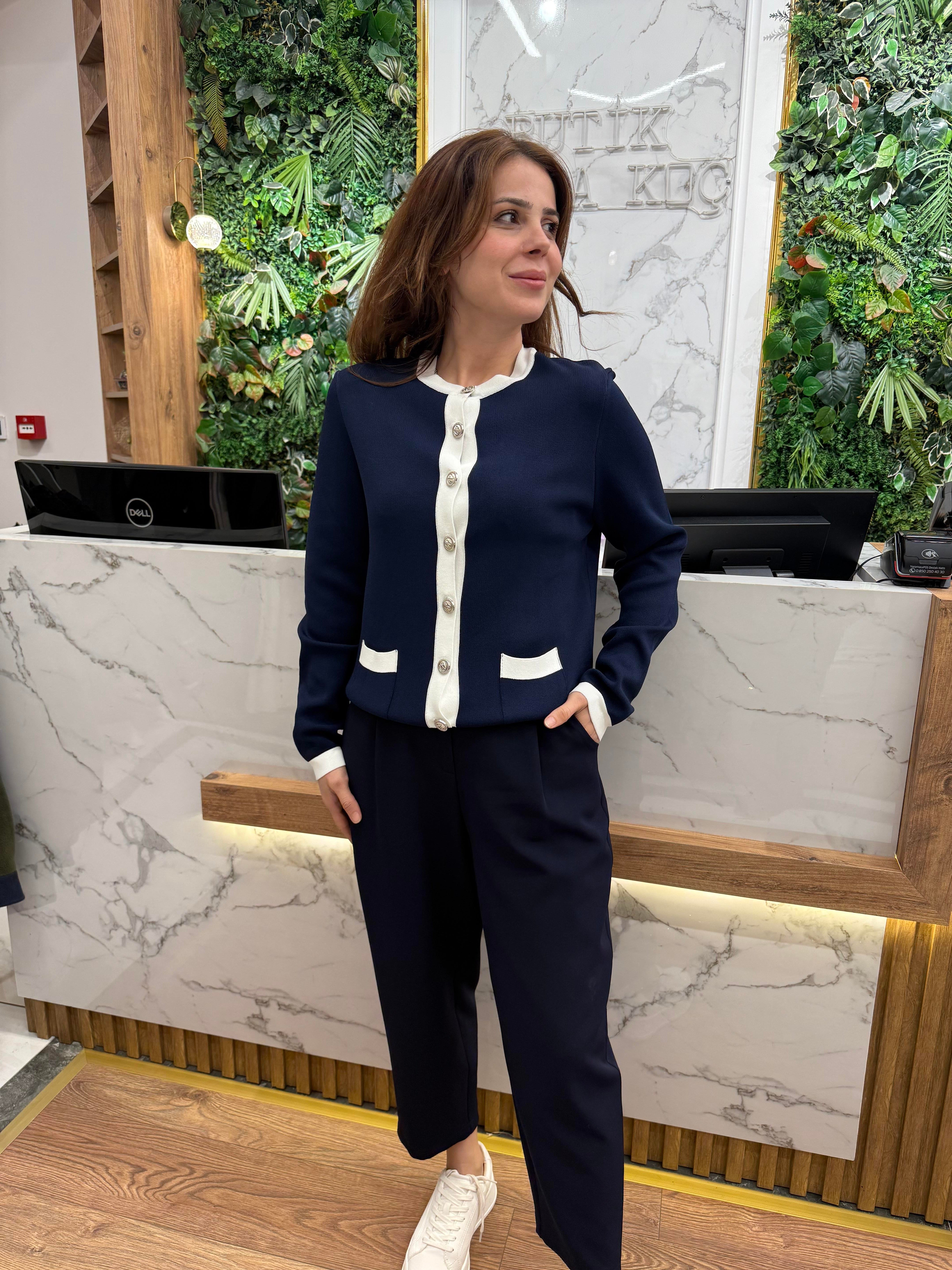 ŞERİTLİ HIRKA