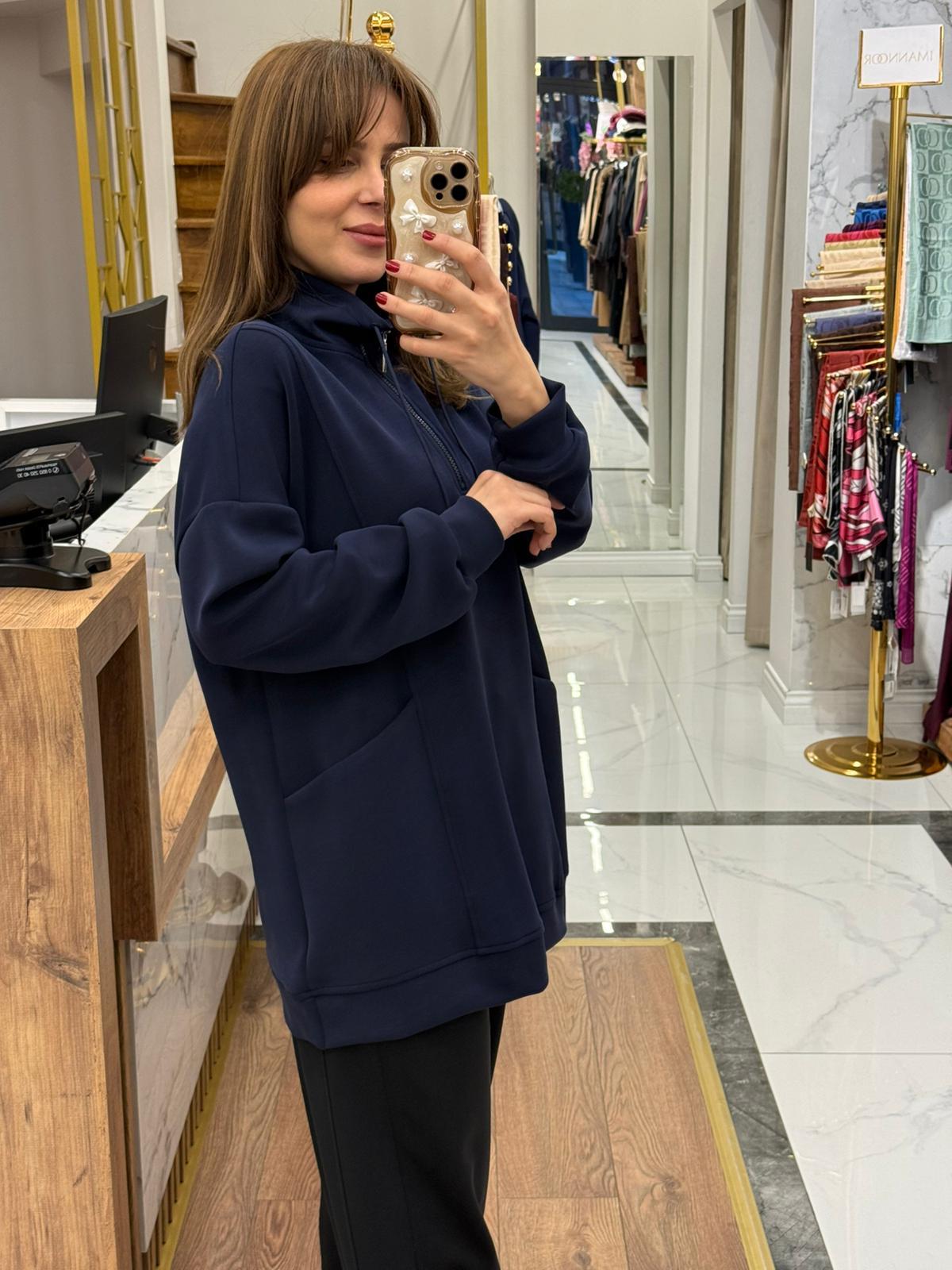 YÜKSEK YAKALI CEPLİ S-SHIRT