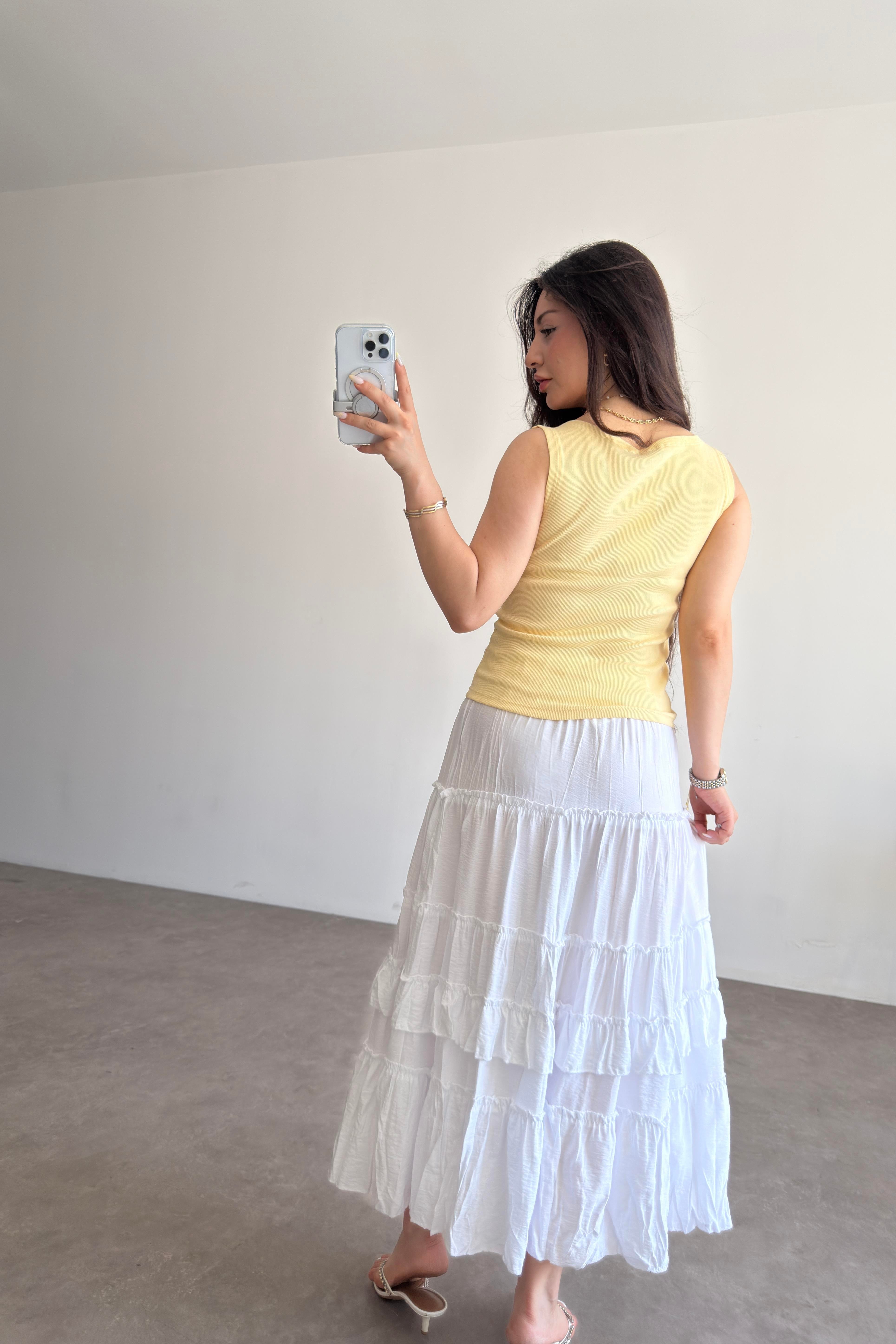 Katlı Volanlı Beyaz Midi Etek 