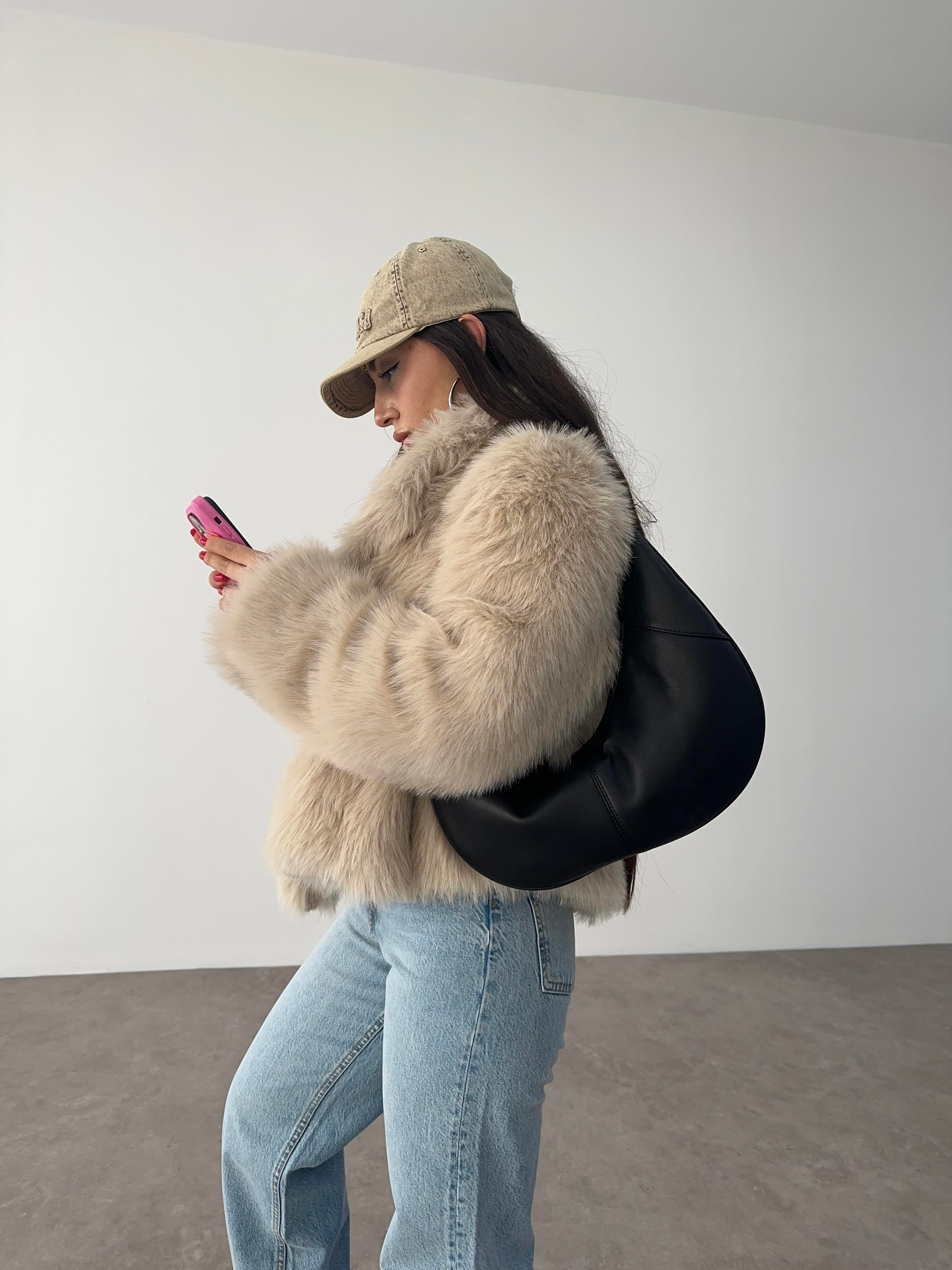 Kısa Yakalı Premium İthal Bej Kürk