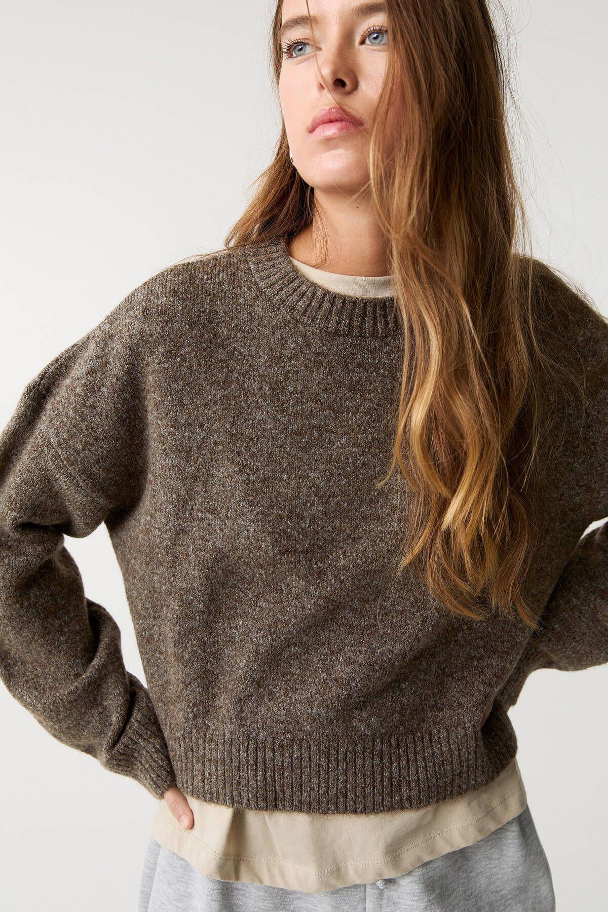 PB Orj: Yumuşak Dokulu Bisiklet Yaka Kahve Kazak