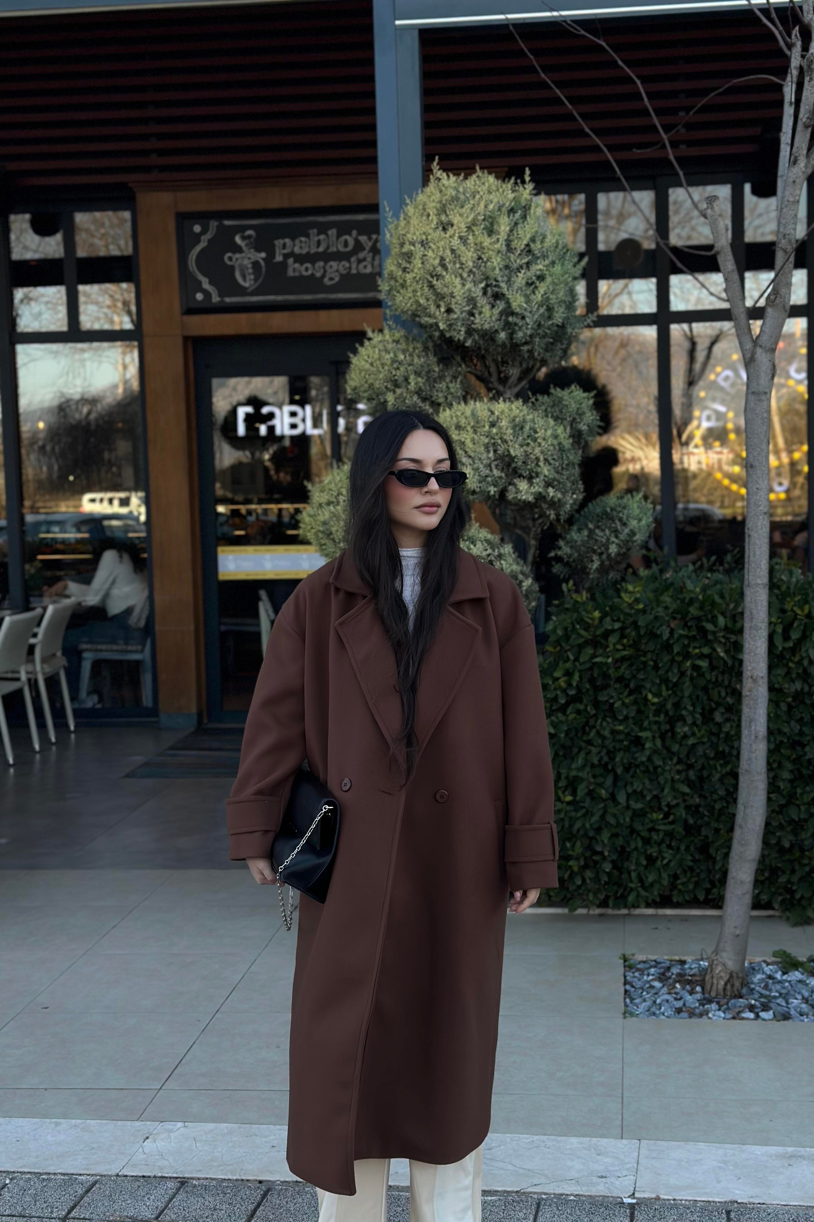 Premium Kruvaze Yaka Düz Kesim Kaban Kahve 