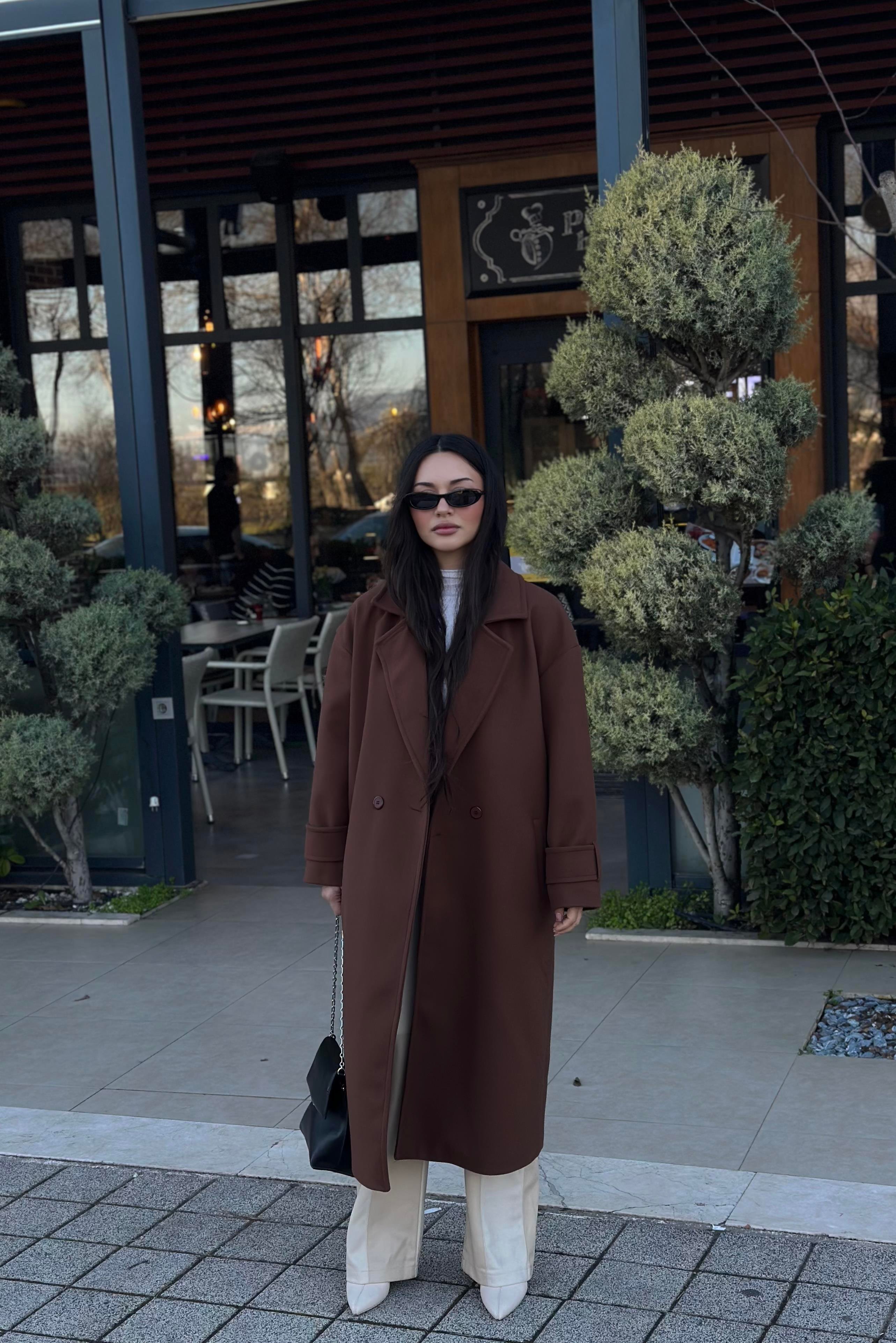 Premium Kruvaze Yaka Düz Kesim Kaban Kahve 