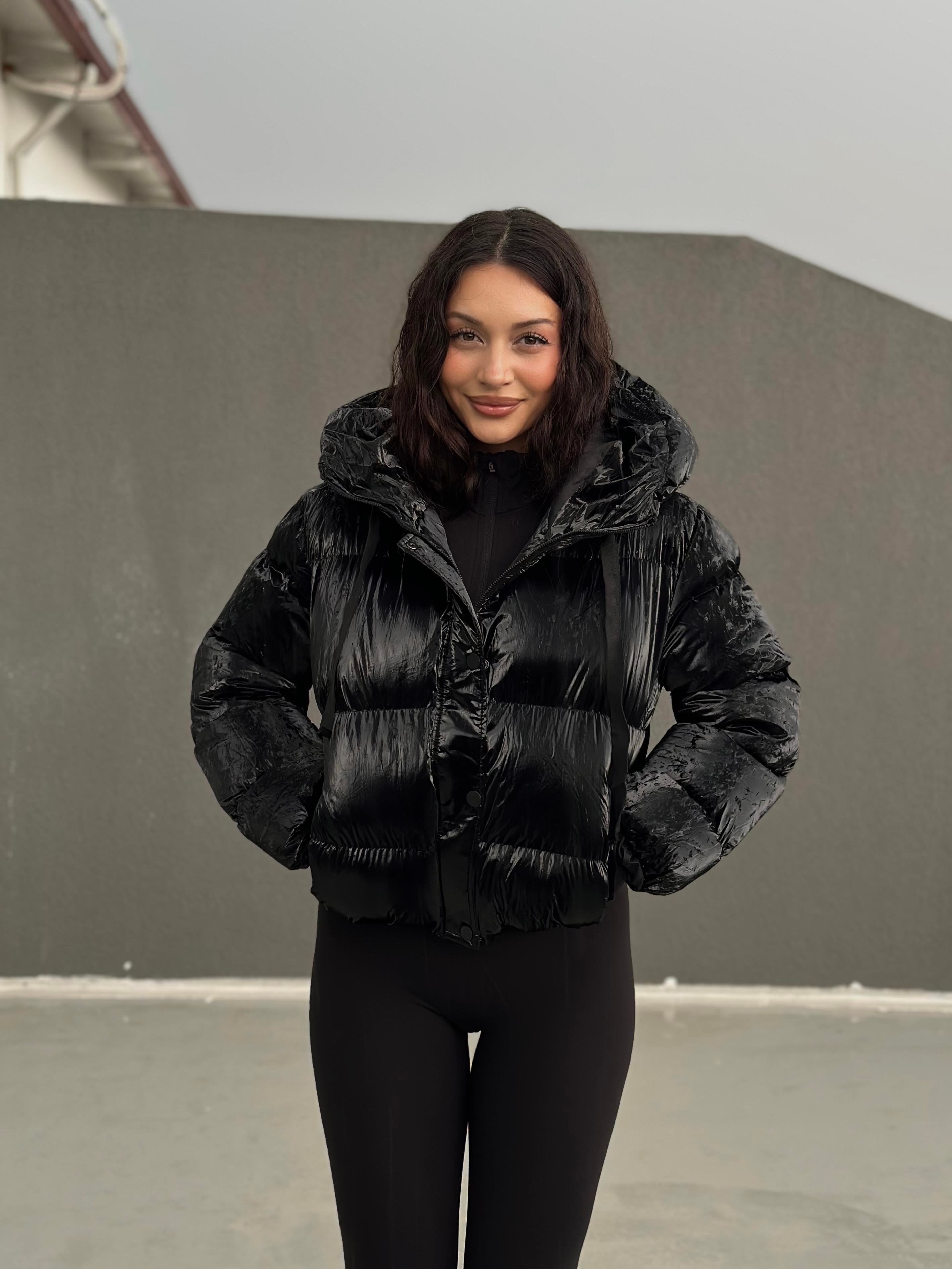 Premium Şişme Parlak Siyah Mont