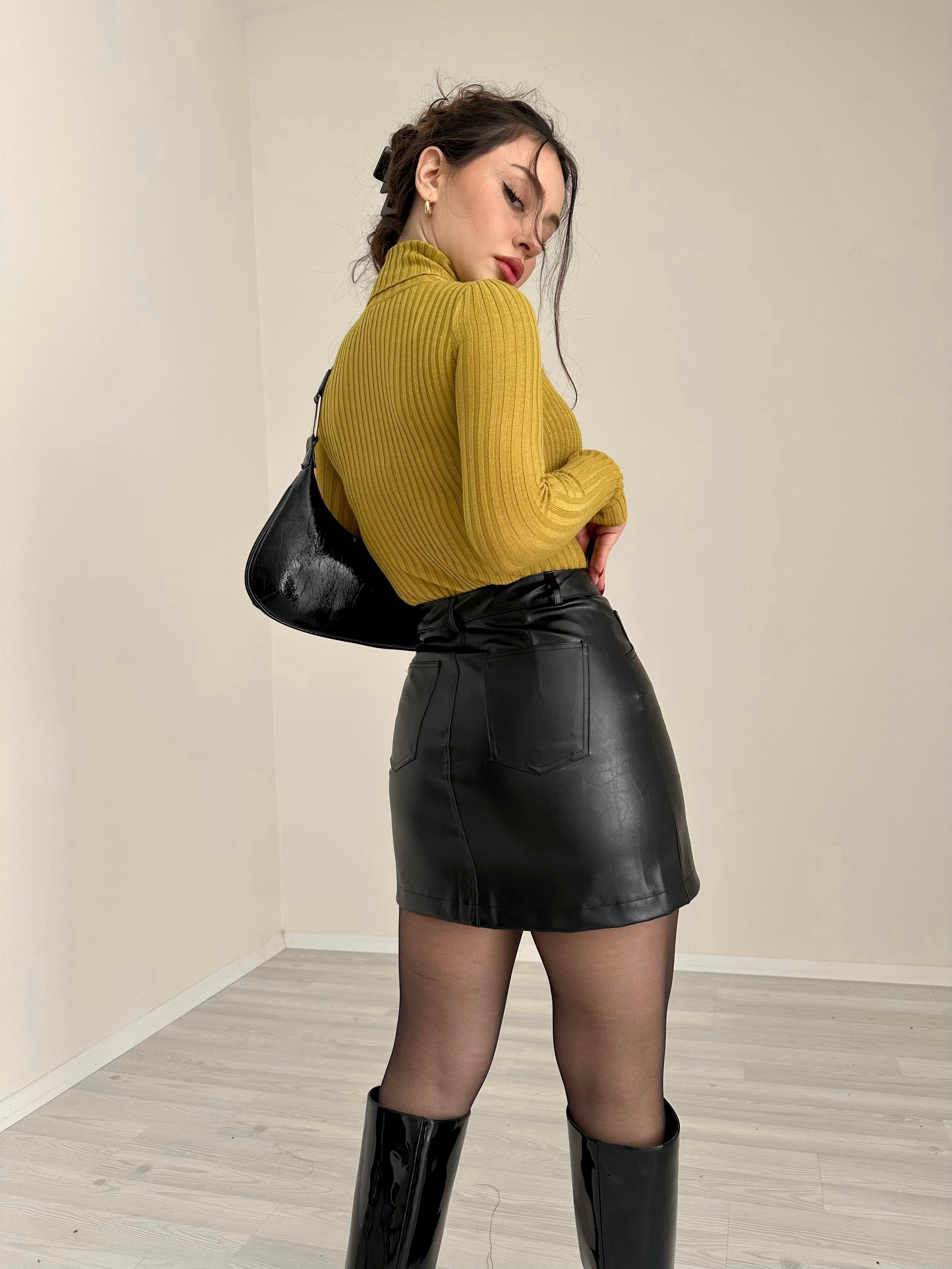 Premium Siyah Deri Mini Etek